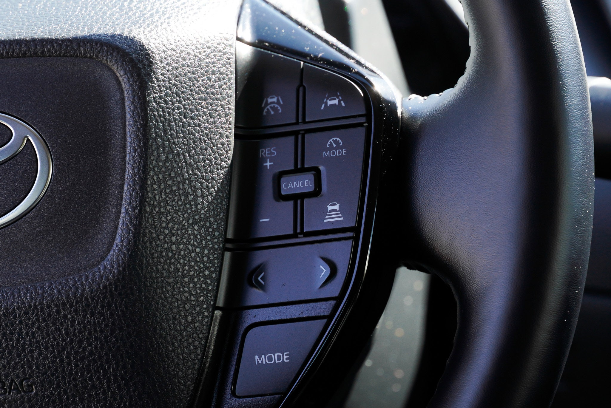 2024 Toyota Prius XLE - Photo 33