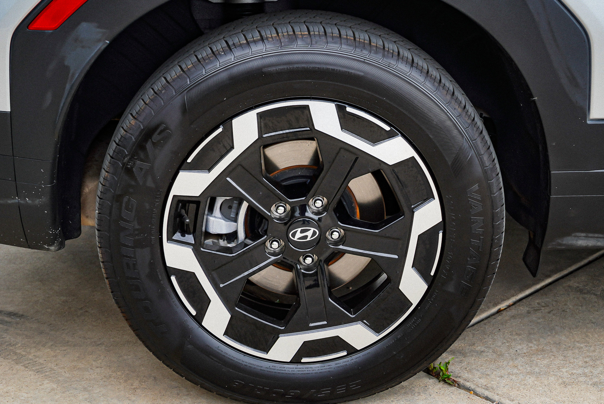 2025 Hyundai Santa Fe SEL - Photo 11