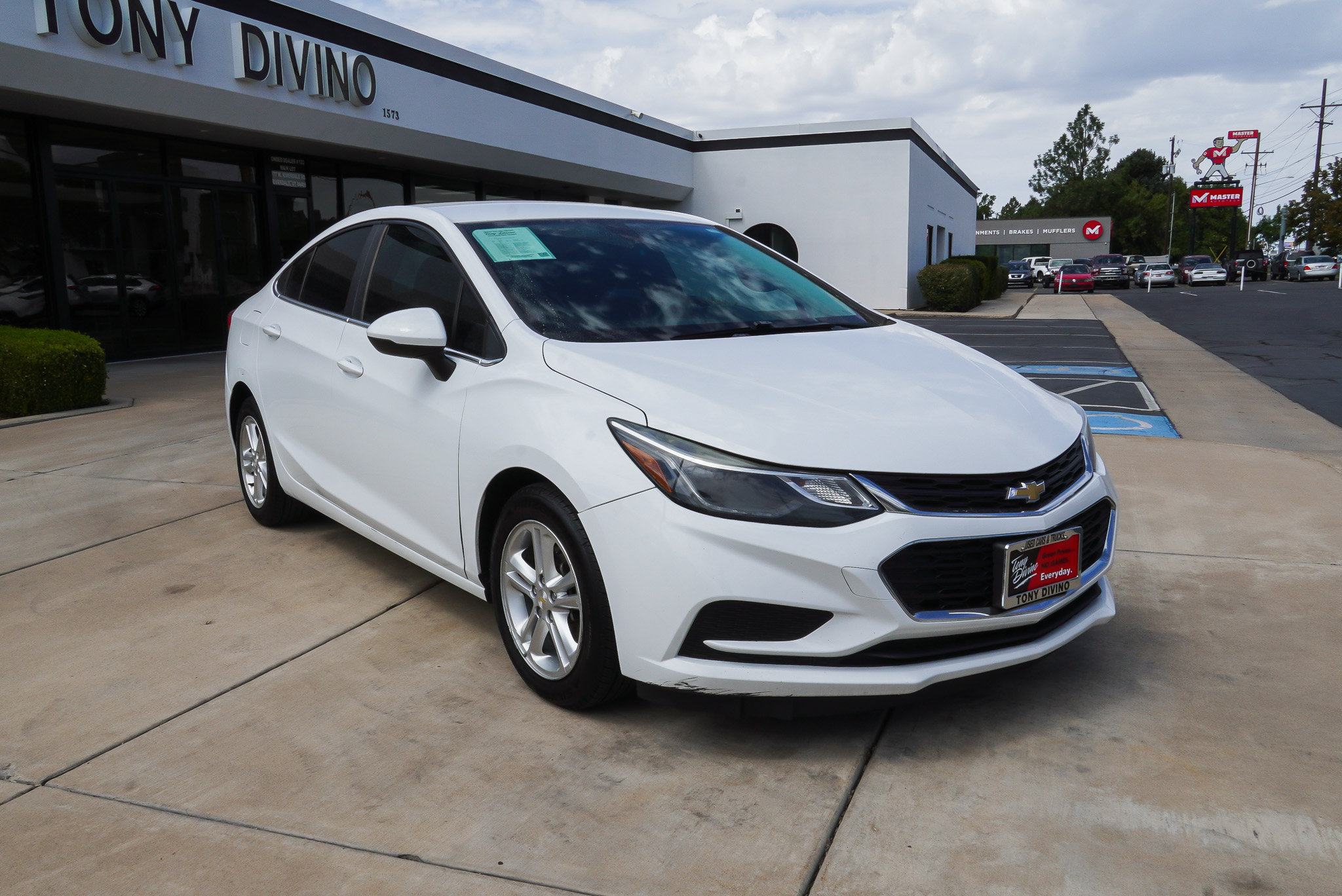 Used 2016 Chevrolet Cruze LT with VIN 1G1BE5SM9G7272063 for sale in Riverdale, UT