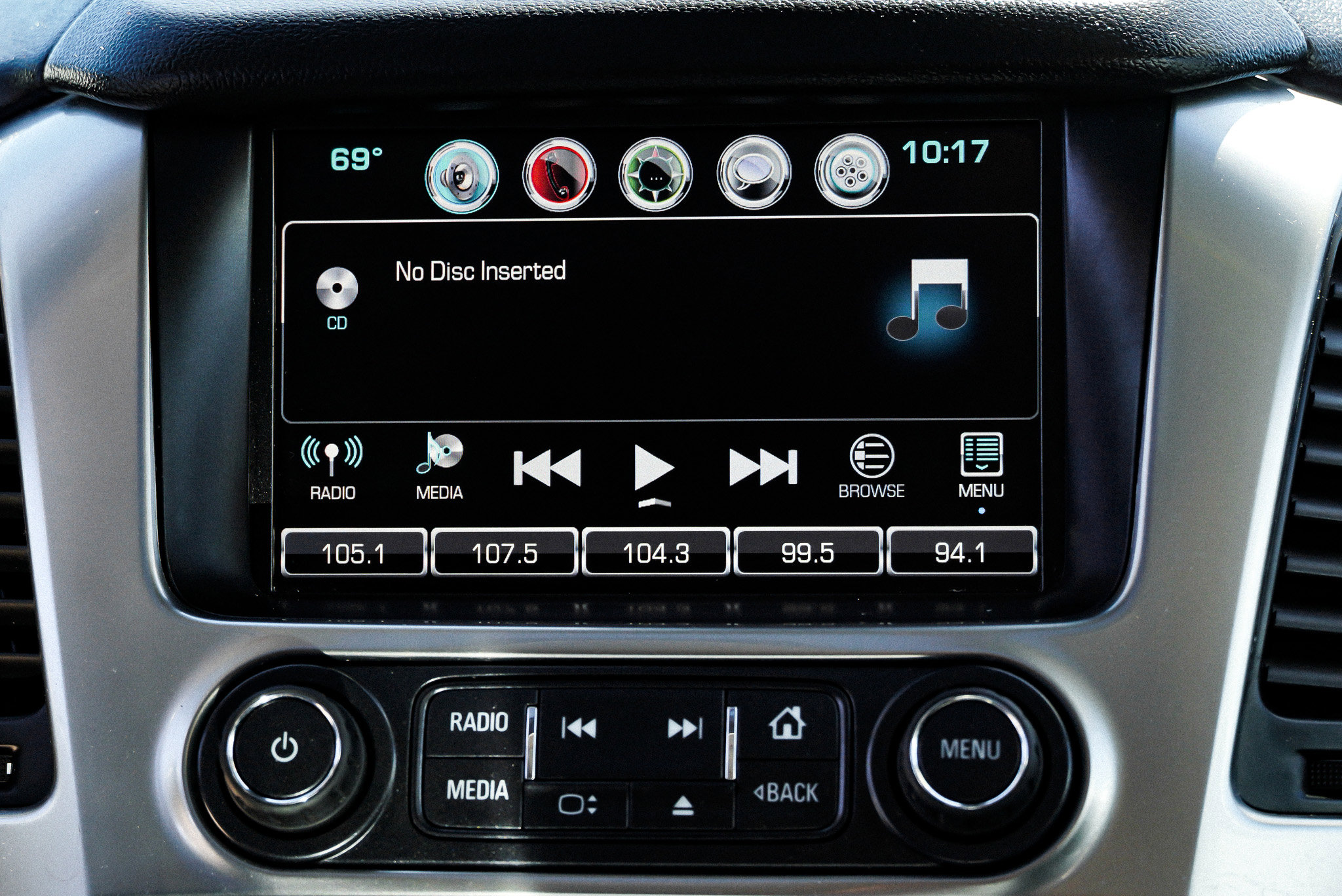2016 Chevrolet Suburban LT - Photo 39