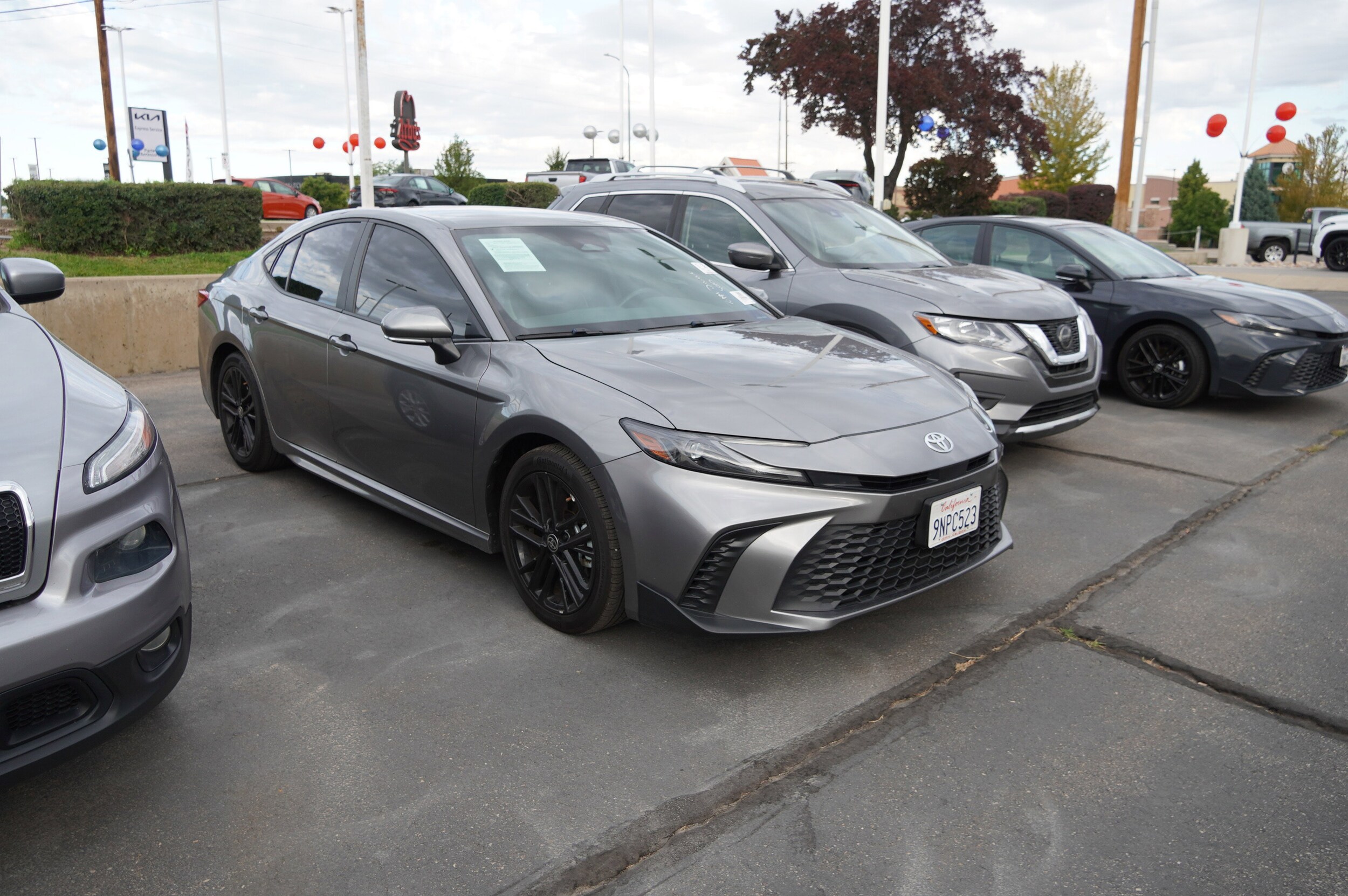 2025 Toyota Camry SE photo 2