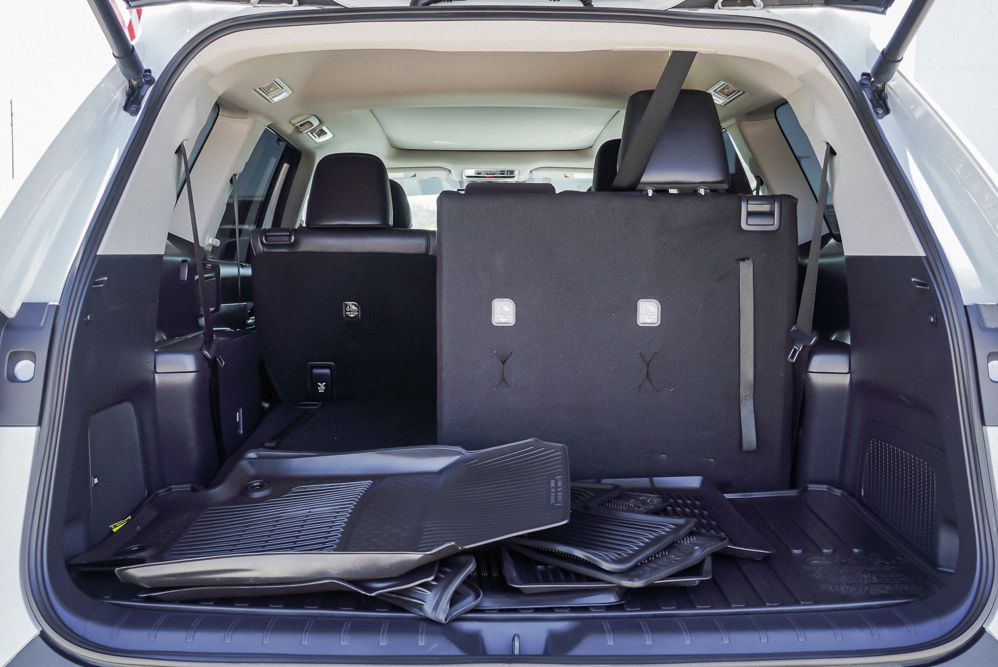 2025 Toyota Grand Highlander Platinum - Photo 14