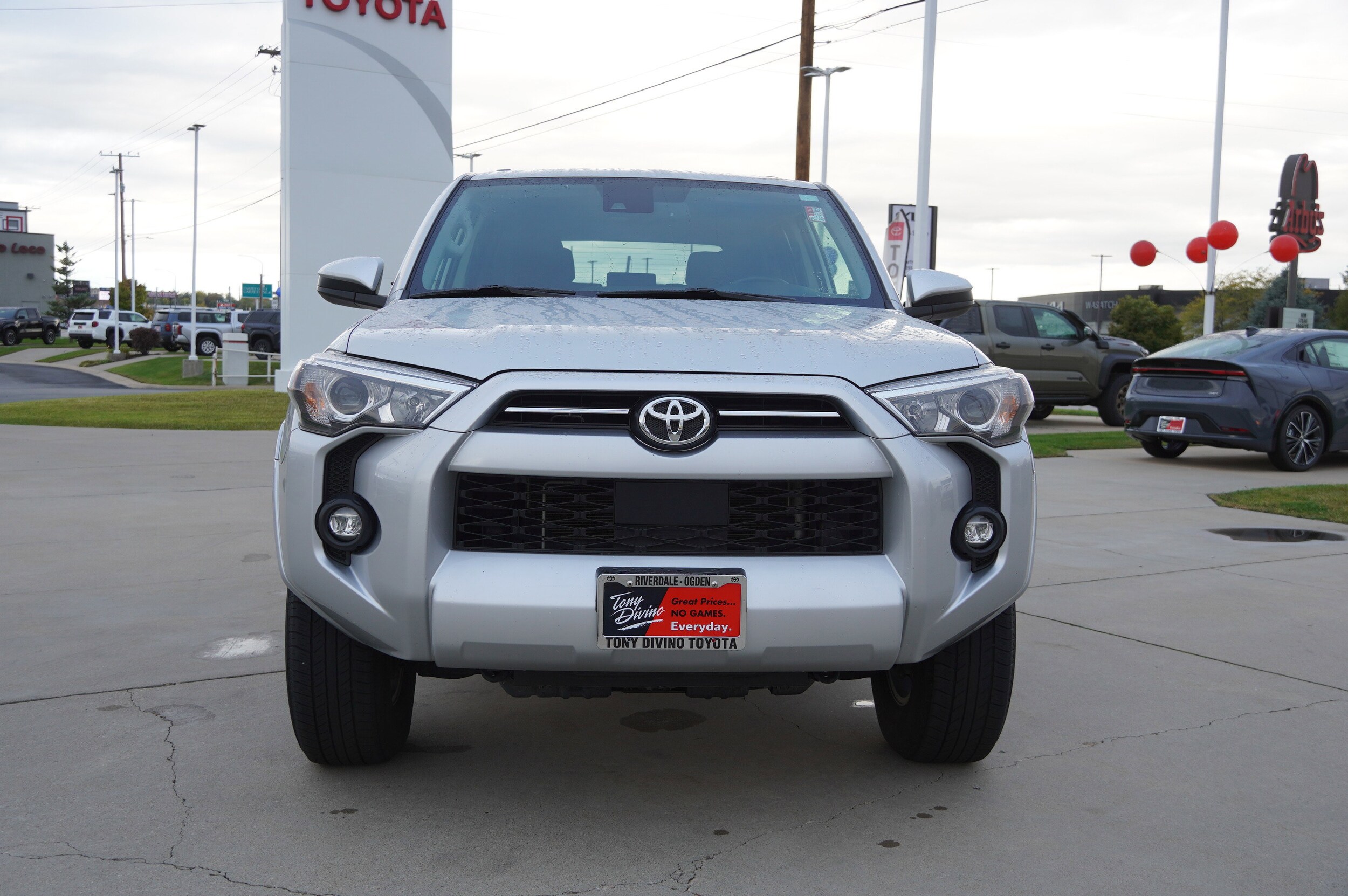 2024 Toyota 4Runner SR5 photo 3