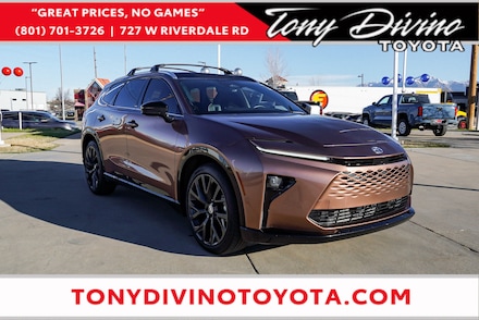 2025 Toyota Crown Signia Limited SUV