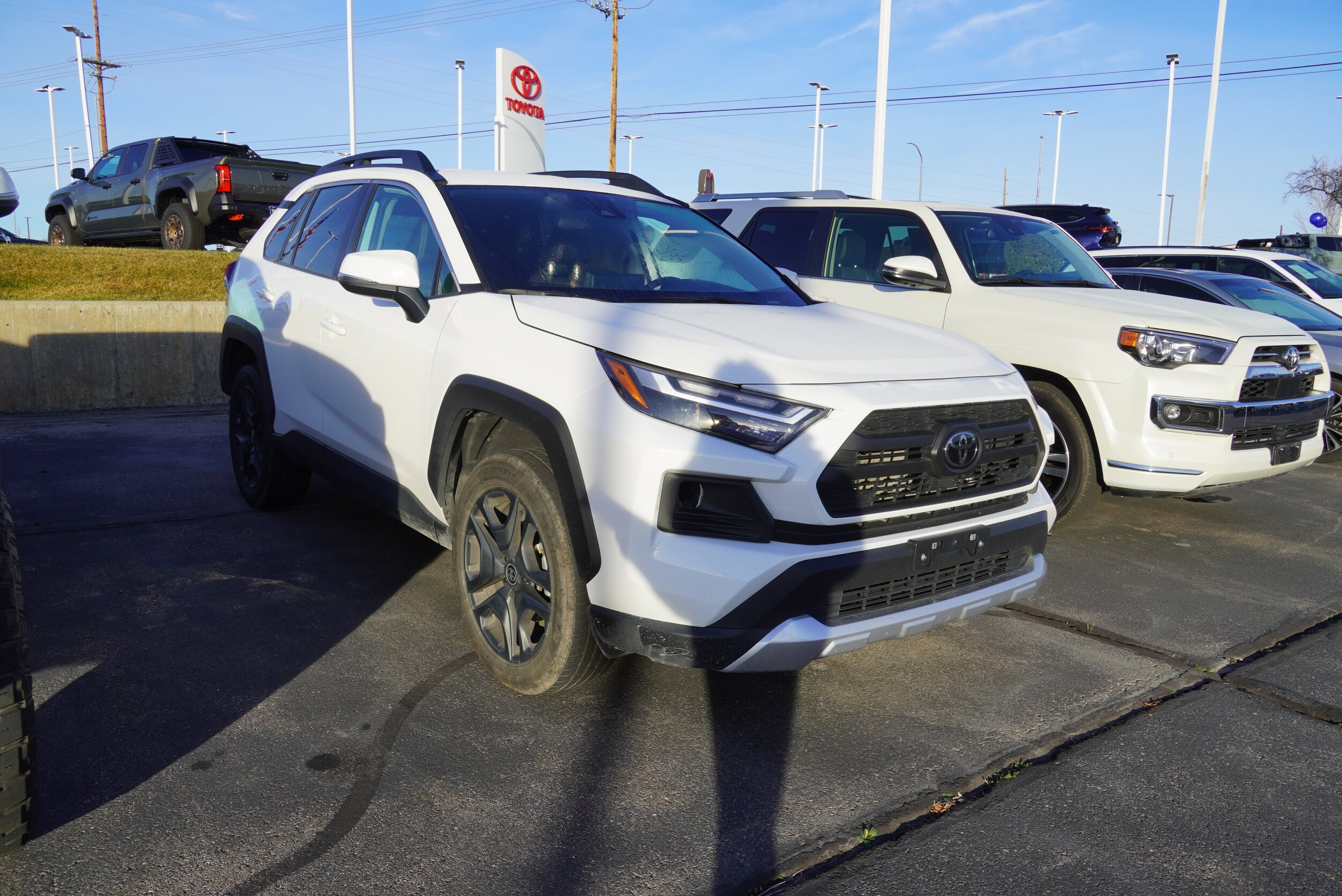 2024 Toyota RAV4 Adventure photo 2