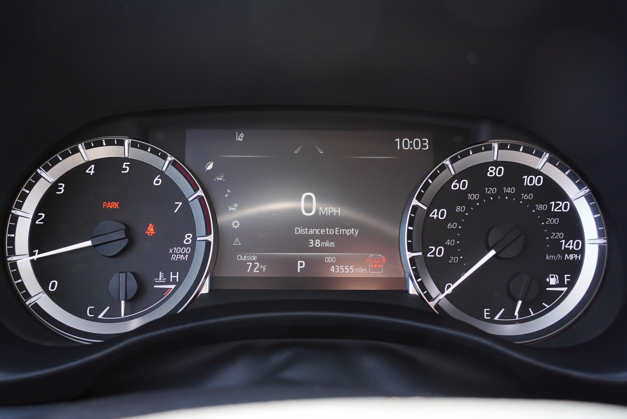 2024 Toyota Highlander LE - Photo 42