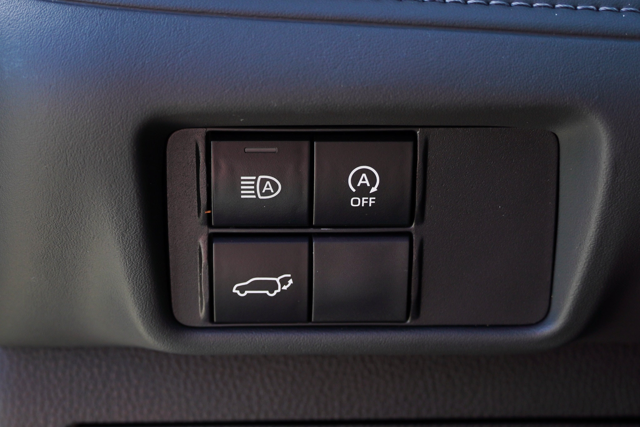 2024 Toyota Highlander LE - Photo 19
