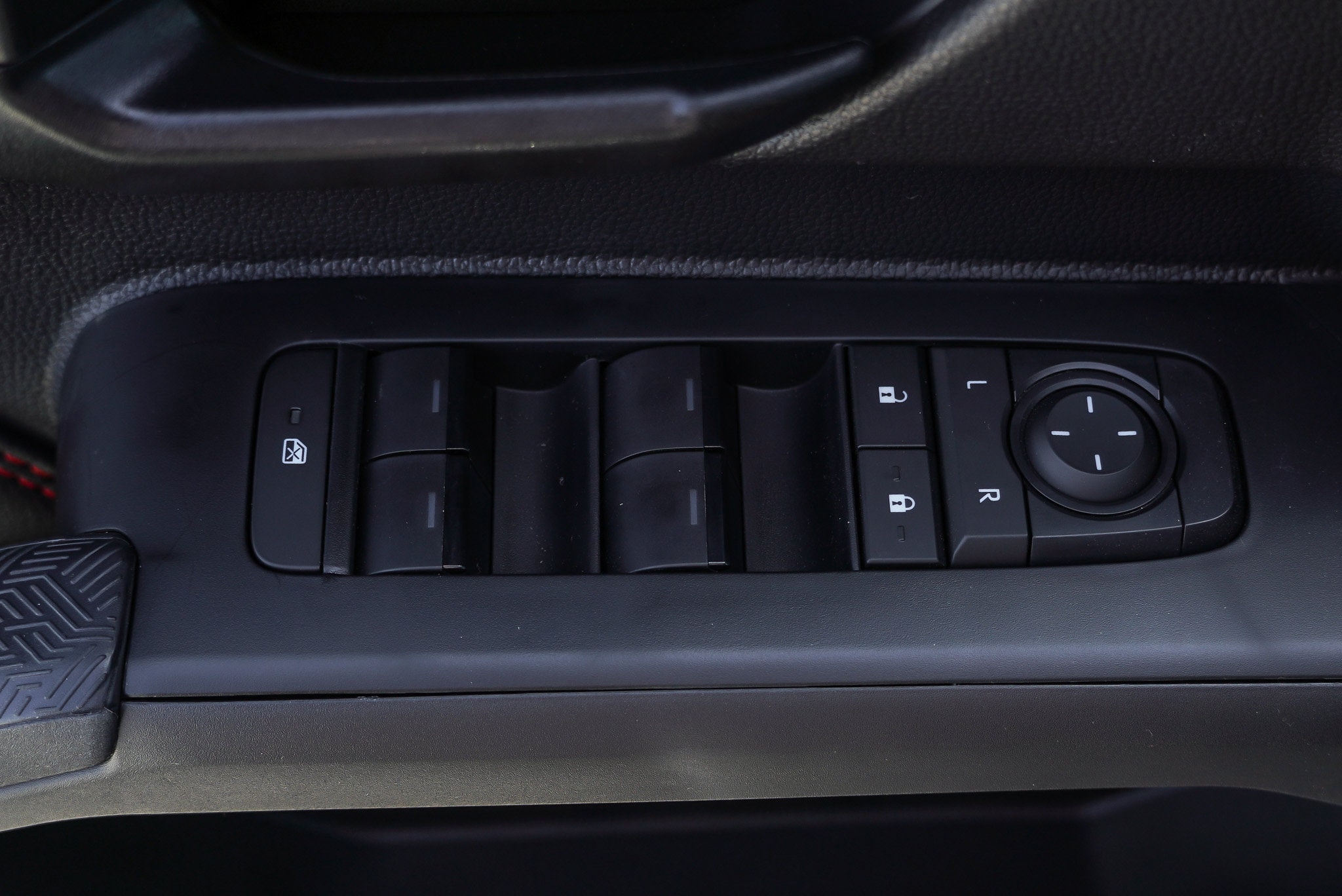 2026 Toyota Tacoma TRD Pro - Photo 21