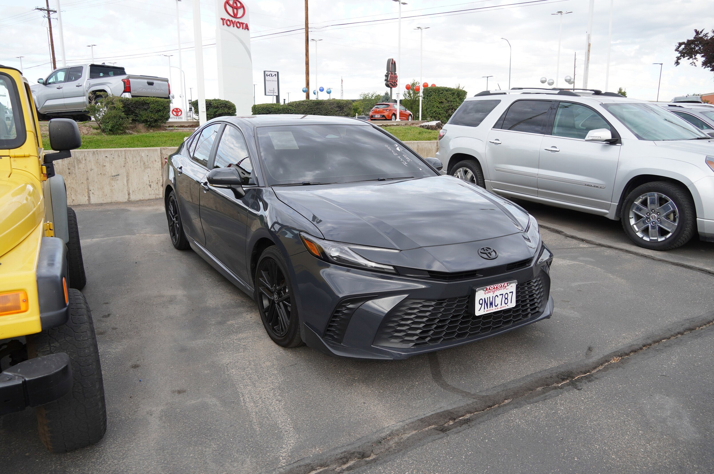2025 Toyota Camry SE photo 2