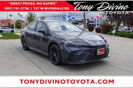 2025 Toyota Camry SE Sedan