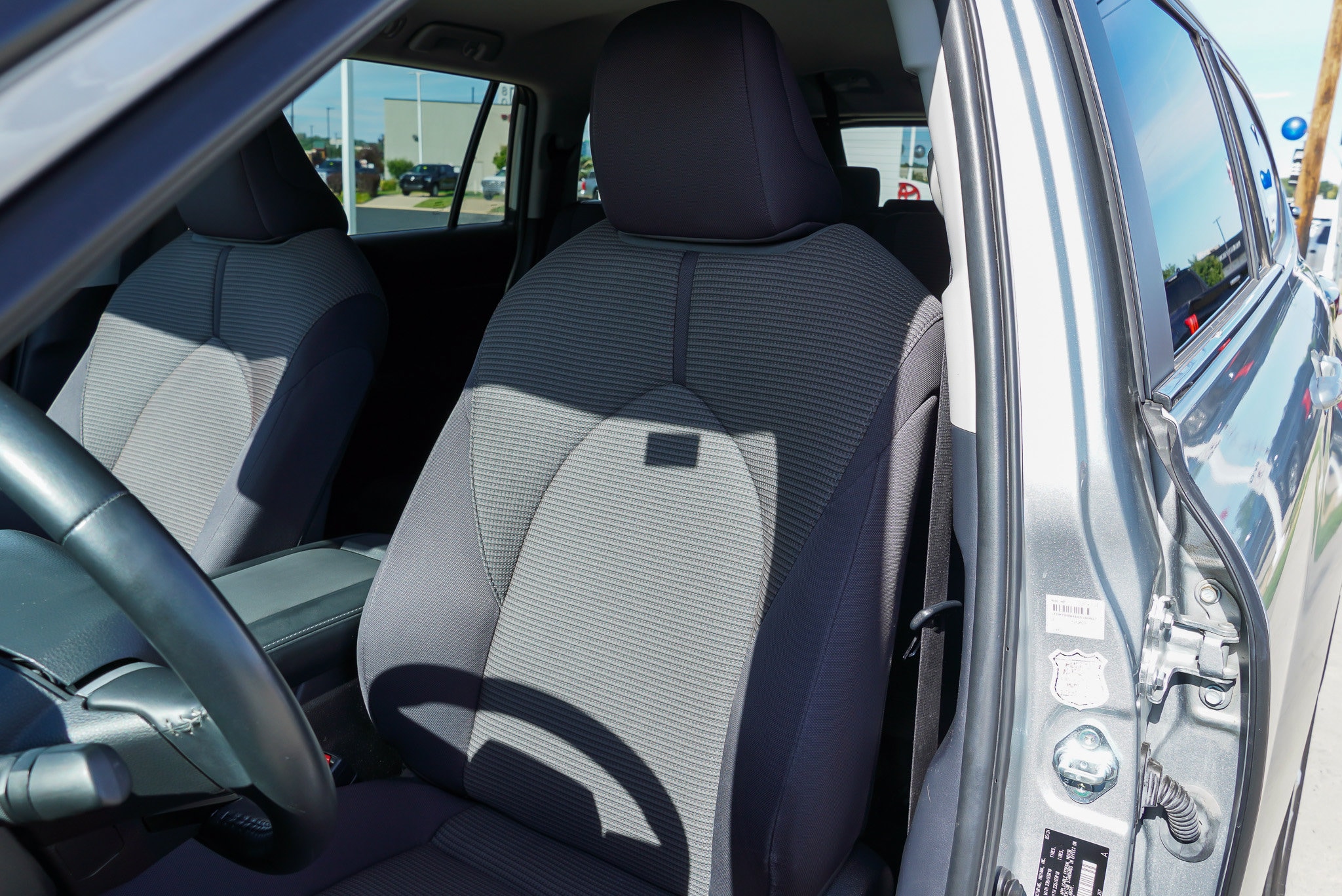2024 Toyota Highlander LE - Photo 17