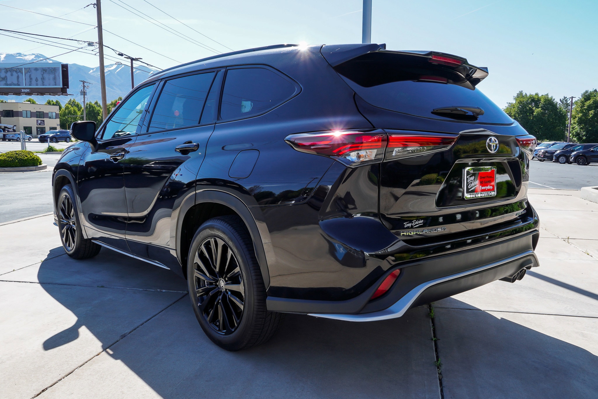 2025 Toyota Highlander XSE - Photo 6