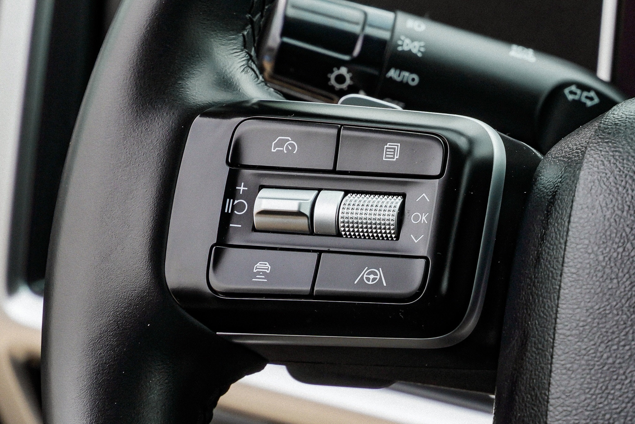 2025 Hyundai Santa Fe SEL - Photo 33