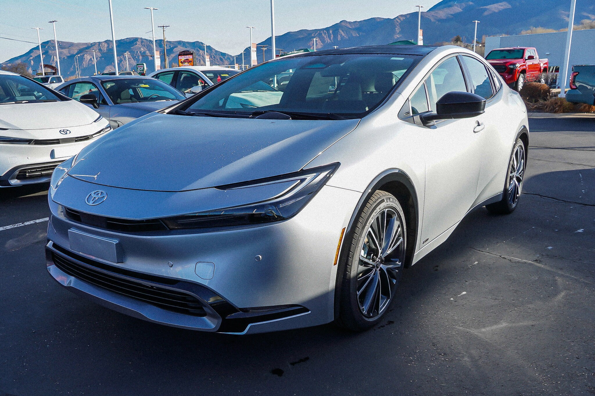 2026 Toyota Prius XLE photo 4