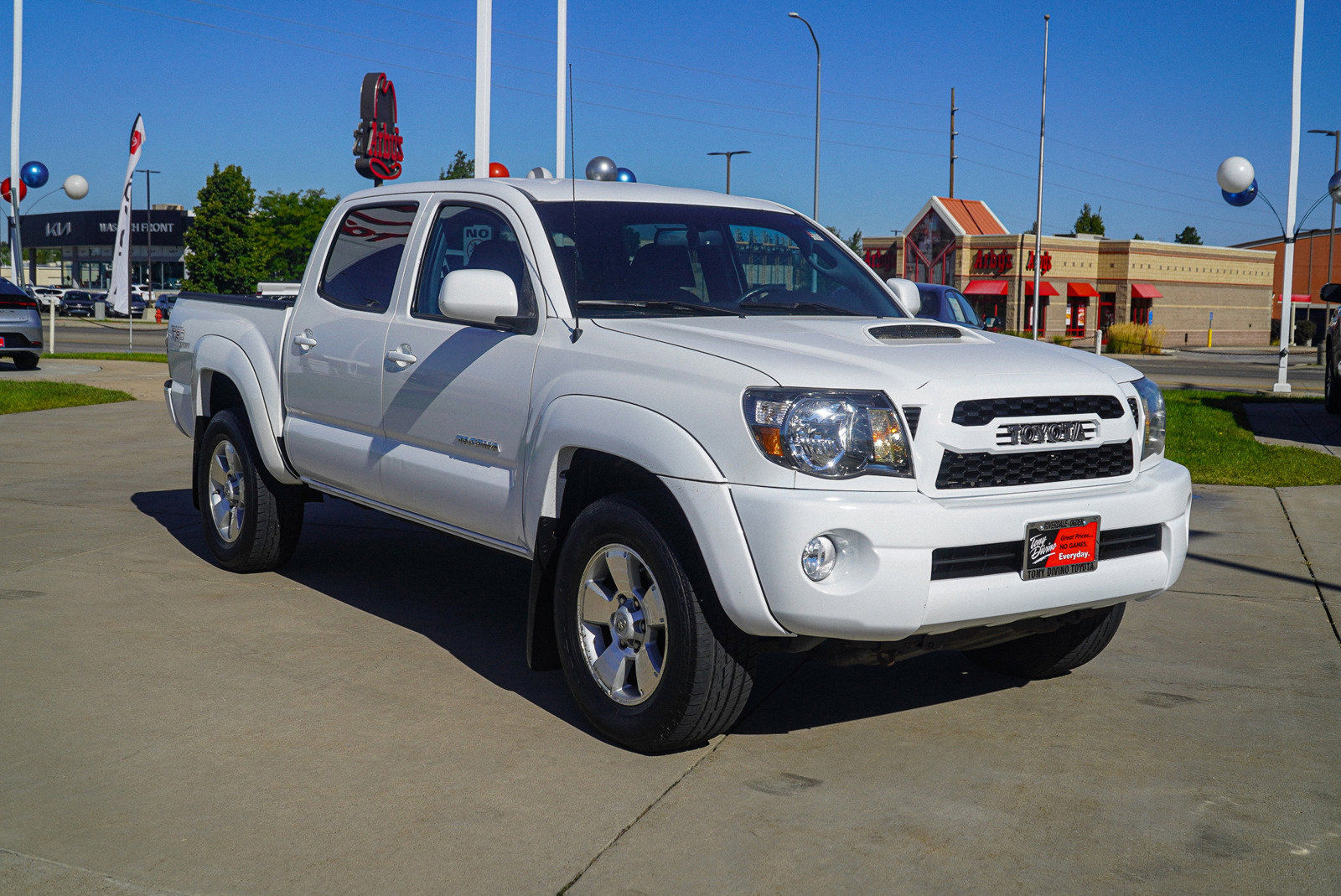 Used 2011 Toyota Tacoma Base with VIN 3TMLU4EN5BM077654 for sale in Riverdale, UT