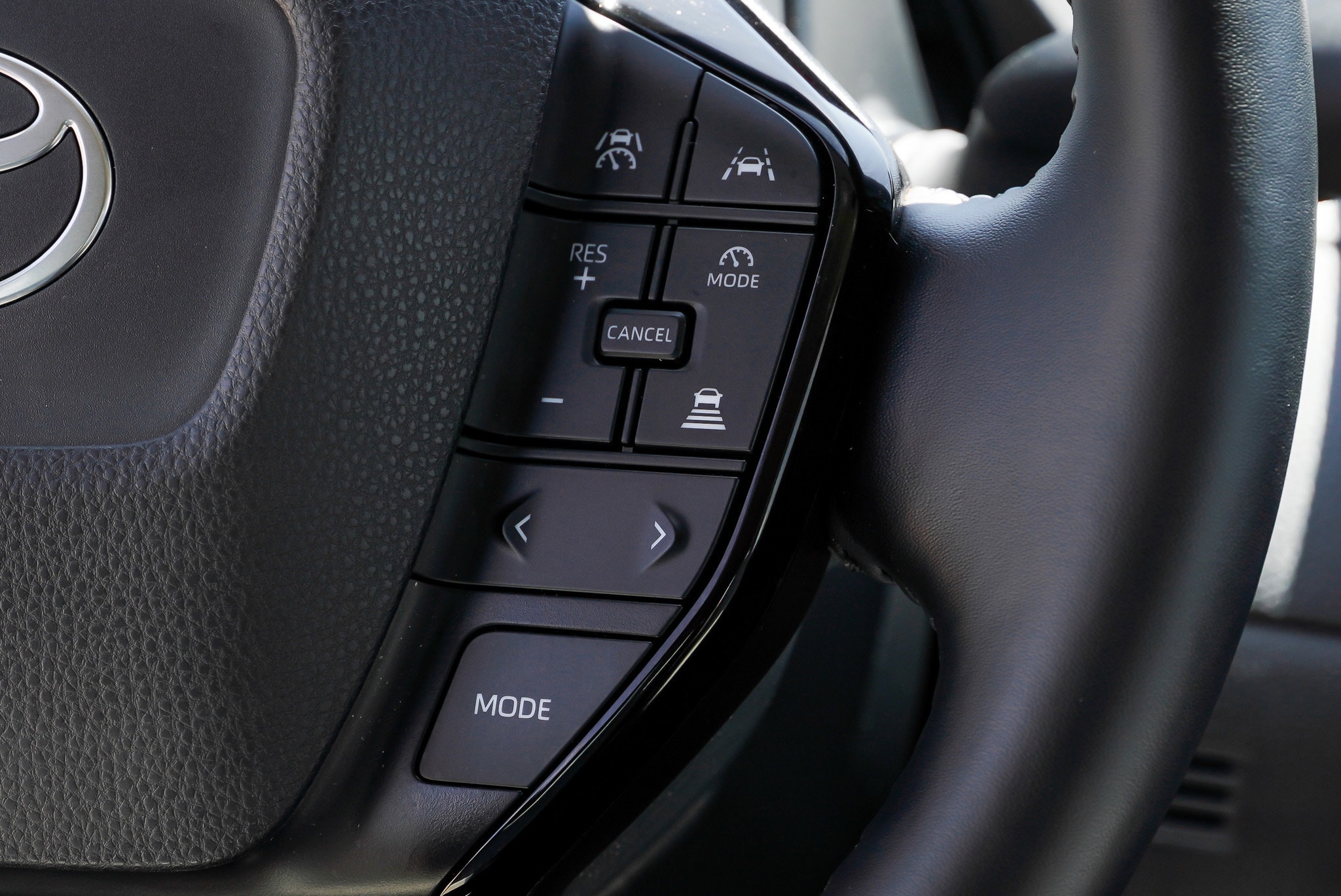 2024 Toyota Prius XLE - Photo 32