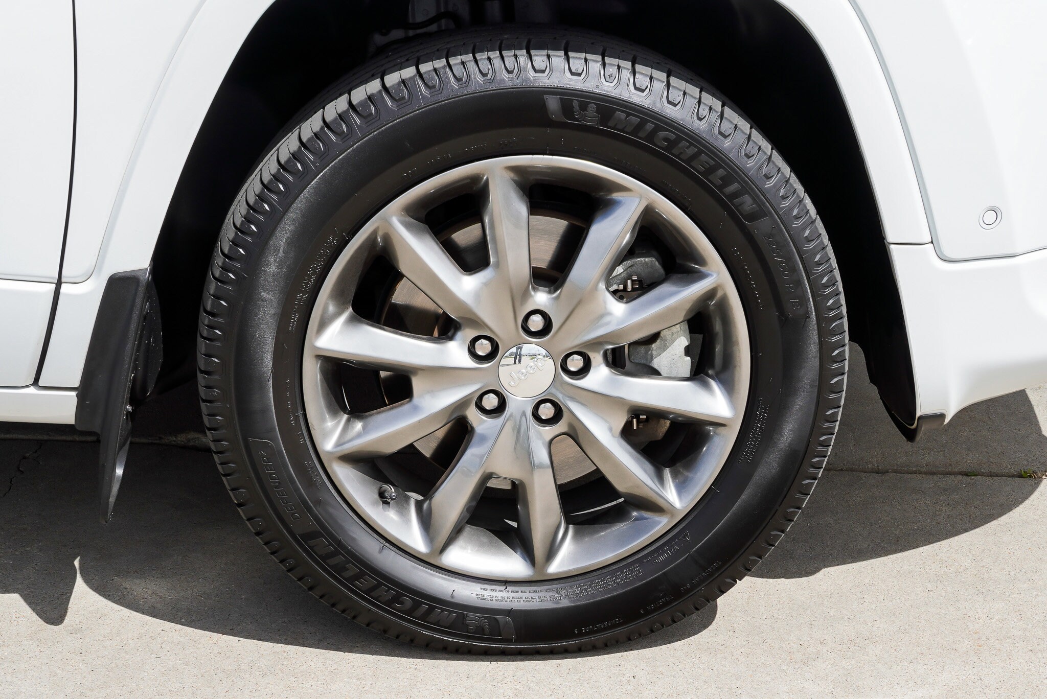 2018 Jeep Cherokee Overland - Photo 10