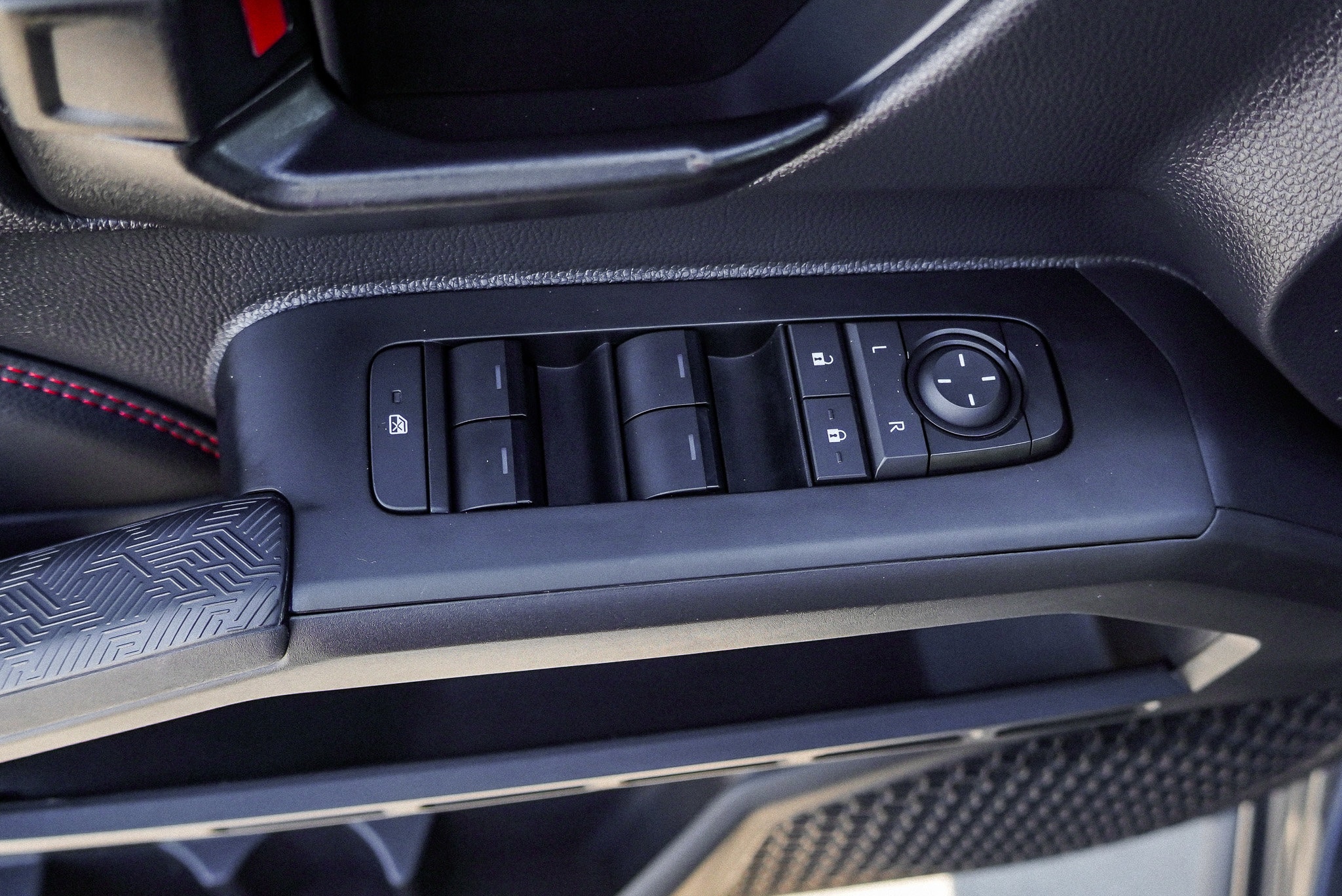 2025 Toyota Tacoma TRD Pro - Photo 19