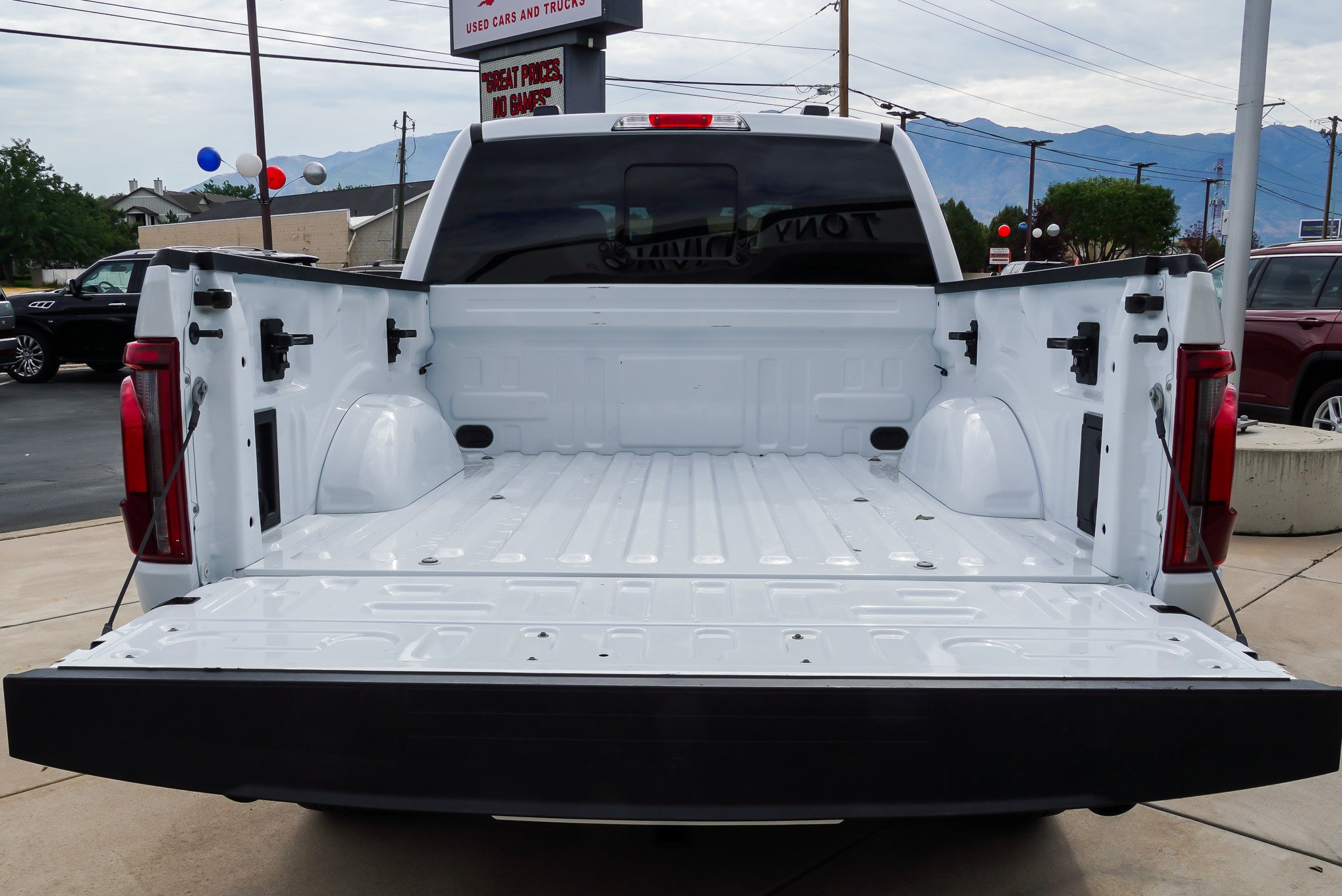 2025 Ford F-150 Lariat - Photo 14
