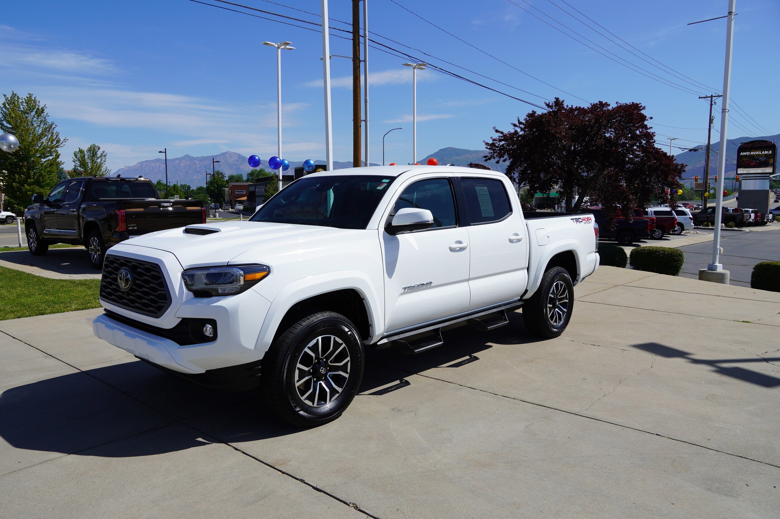 2023 Toyota Tacoma TRD Sport photo 4