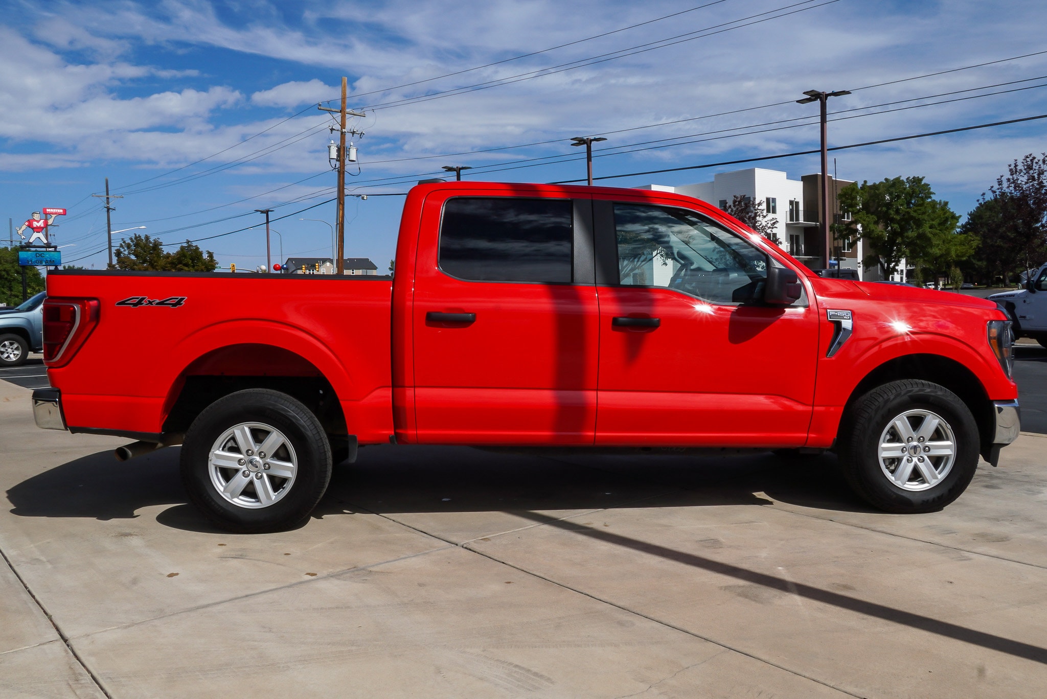 2023 Ford F-150 XLT - Photo 9