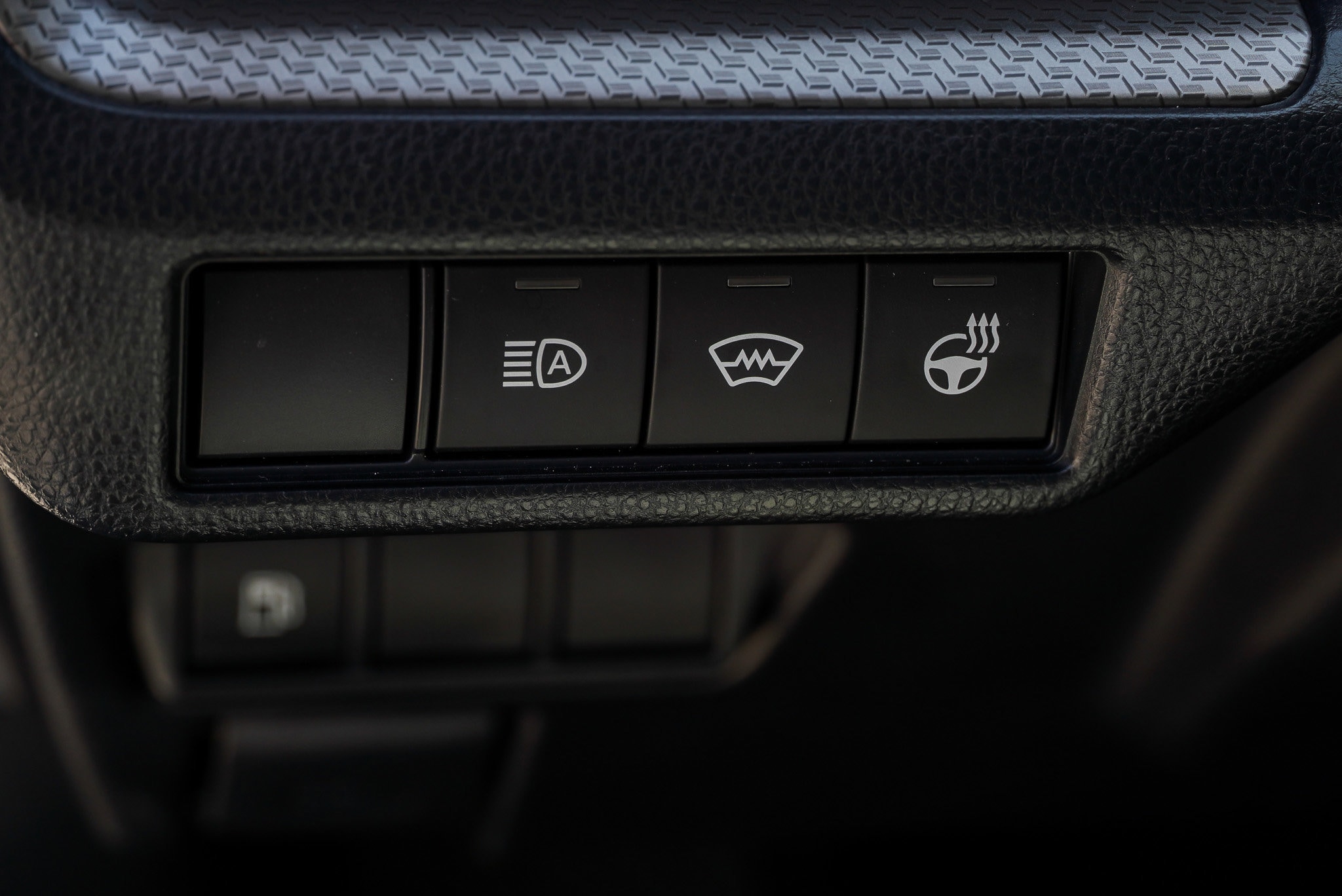 2024 Toyota Prius XLE - Photo 18