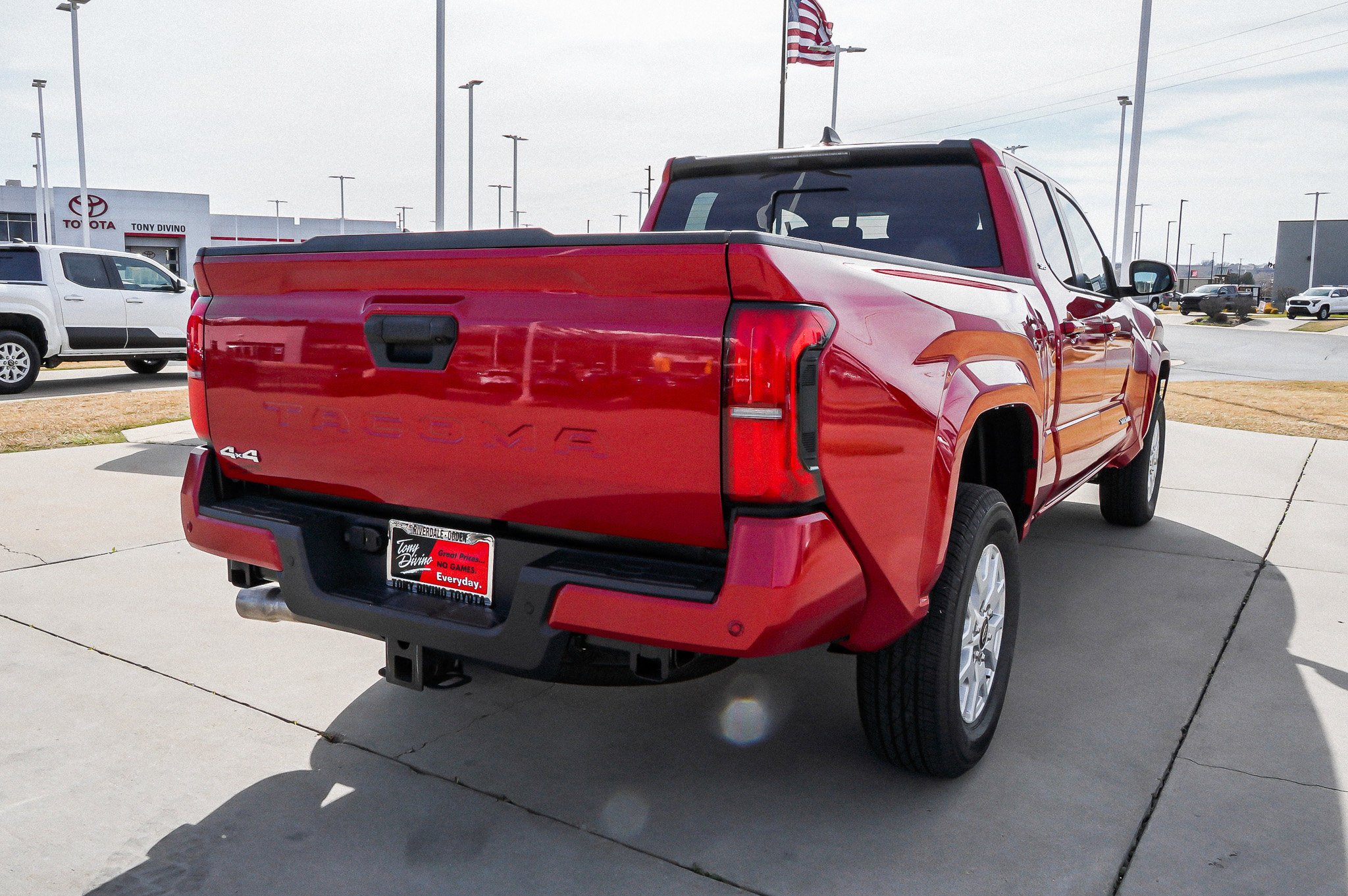 2026 Toyota Tacoma SR5 - Photo 8