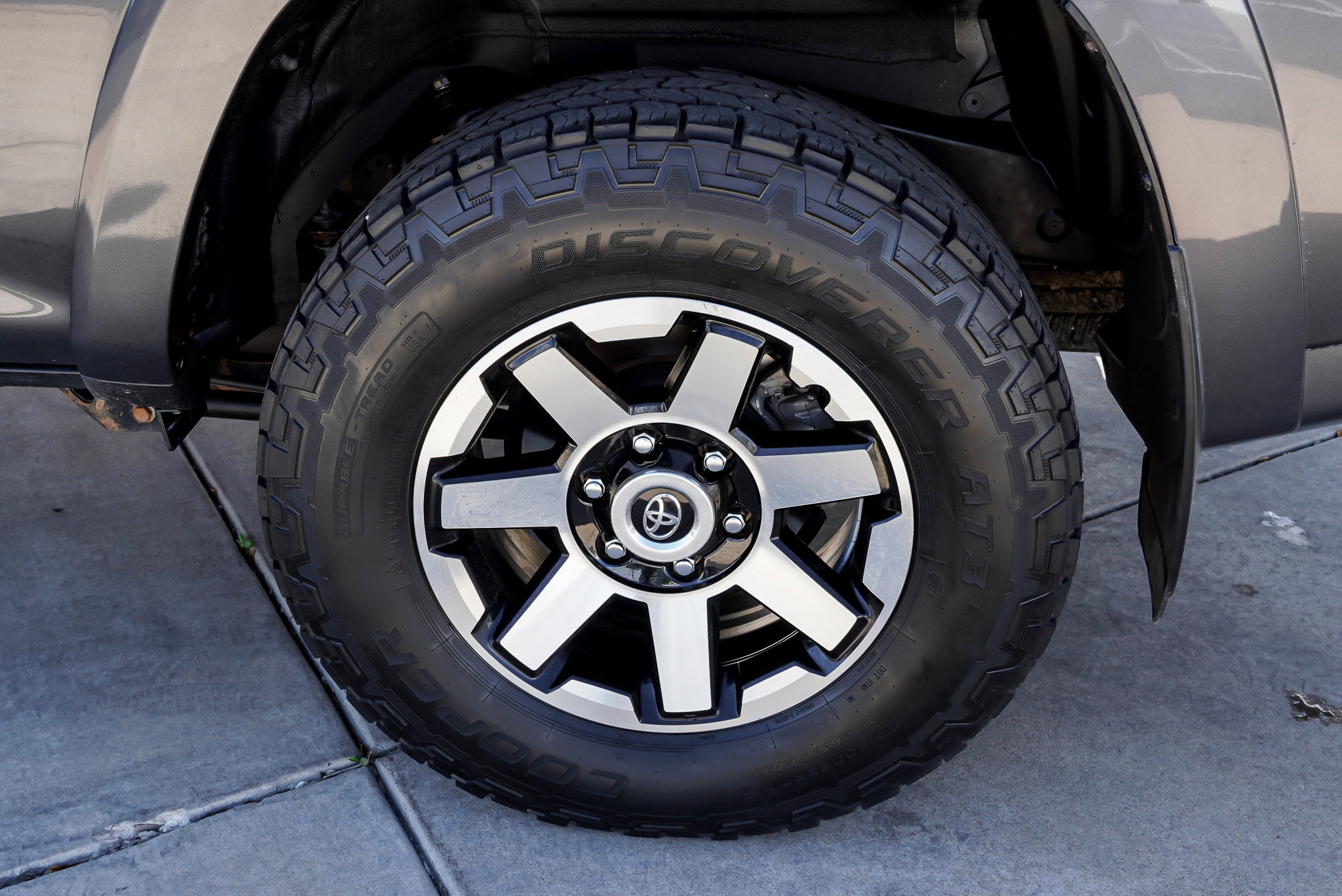 2023 Toyota 4Runner TRD Off-Road - Photo 13
