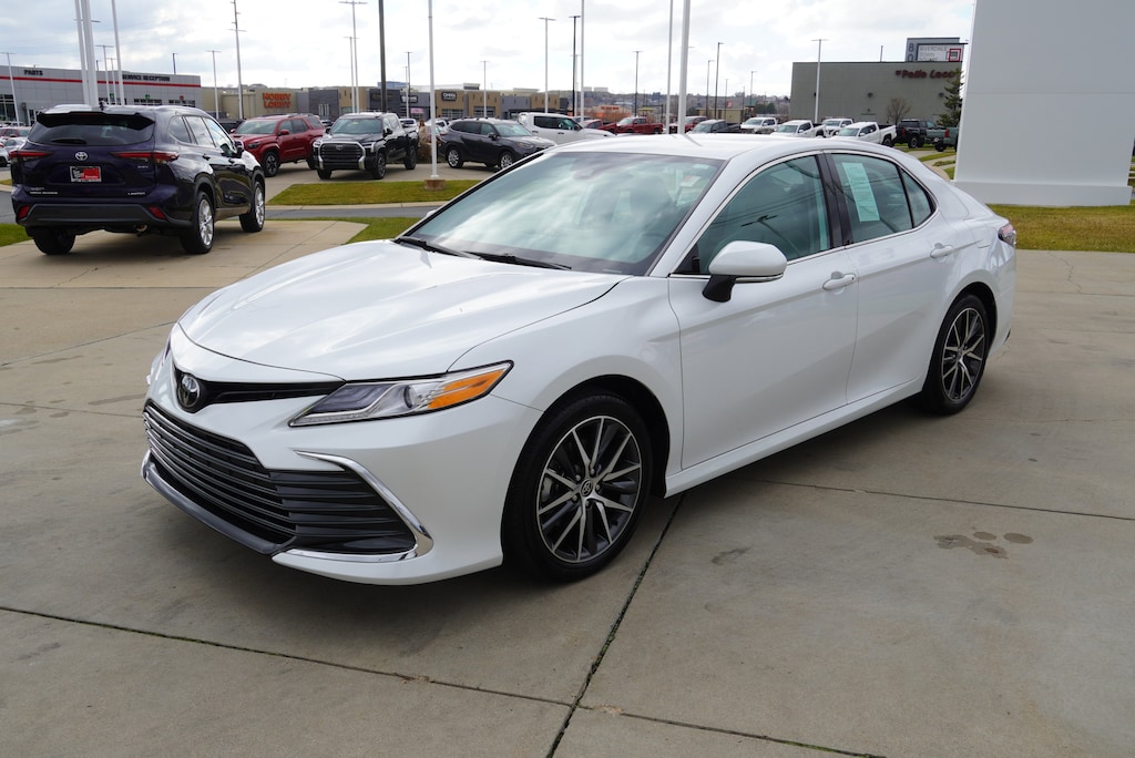 Used 2024 Toyota Camry XLE Sedan