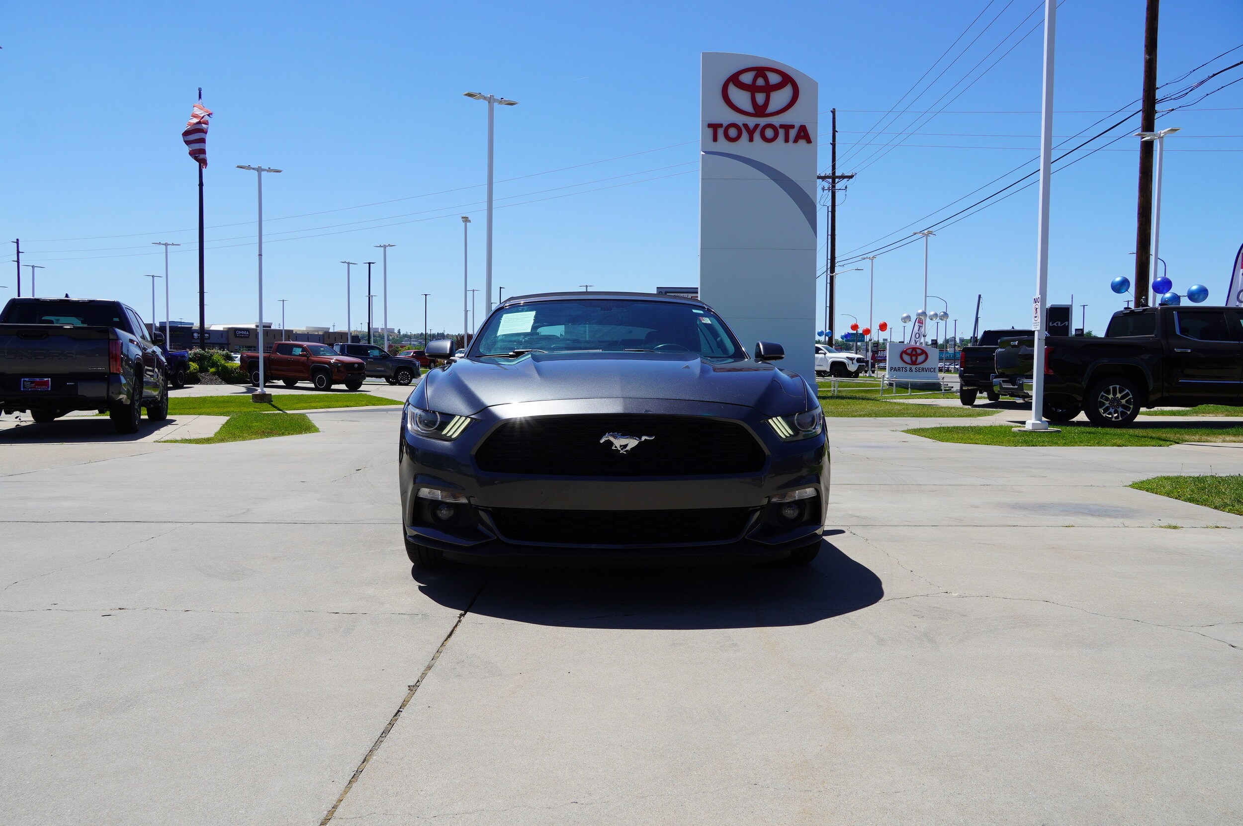 2017 Ford Mustang EcoBoost Premium Convertible photo 3