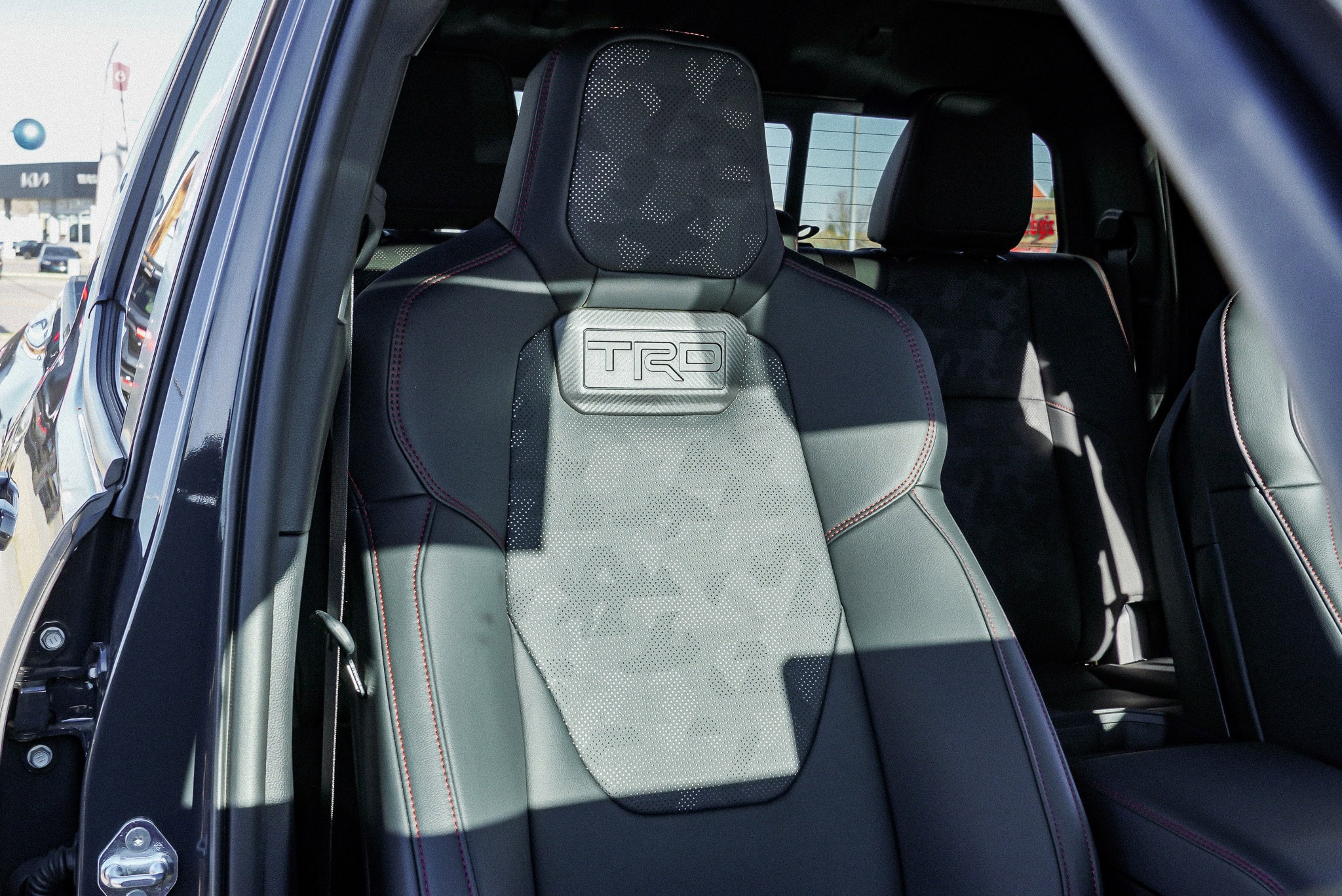 2025 Toyota Tacoma TRD Pro - Photo 25