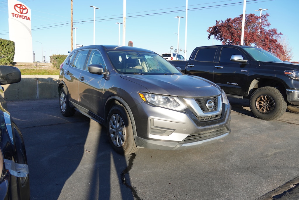 Used 2017 Nissan Rogue S SUV