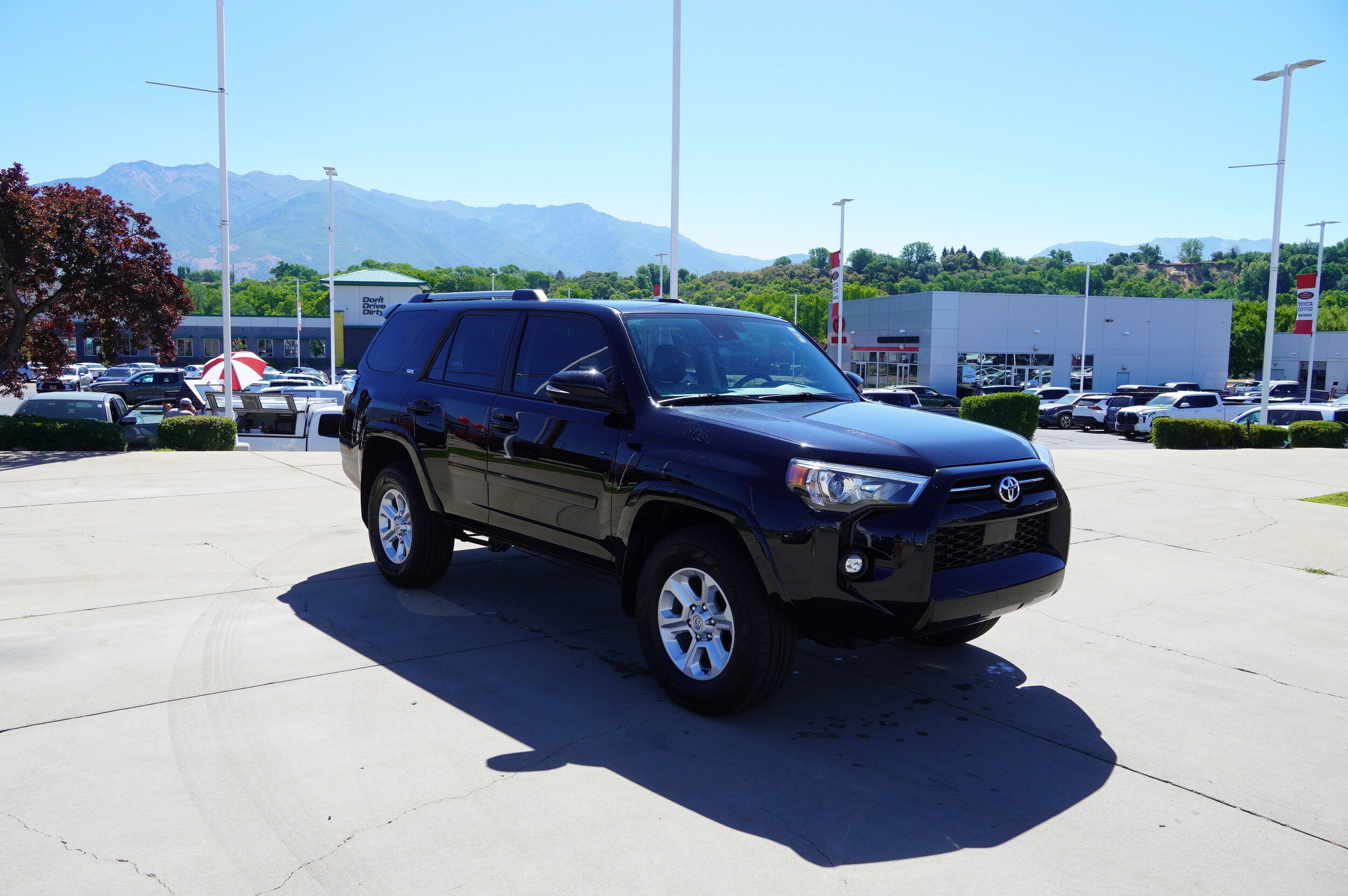 2023 Toyota 4Runner SR5 Premium photo 2