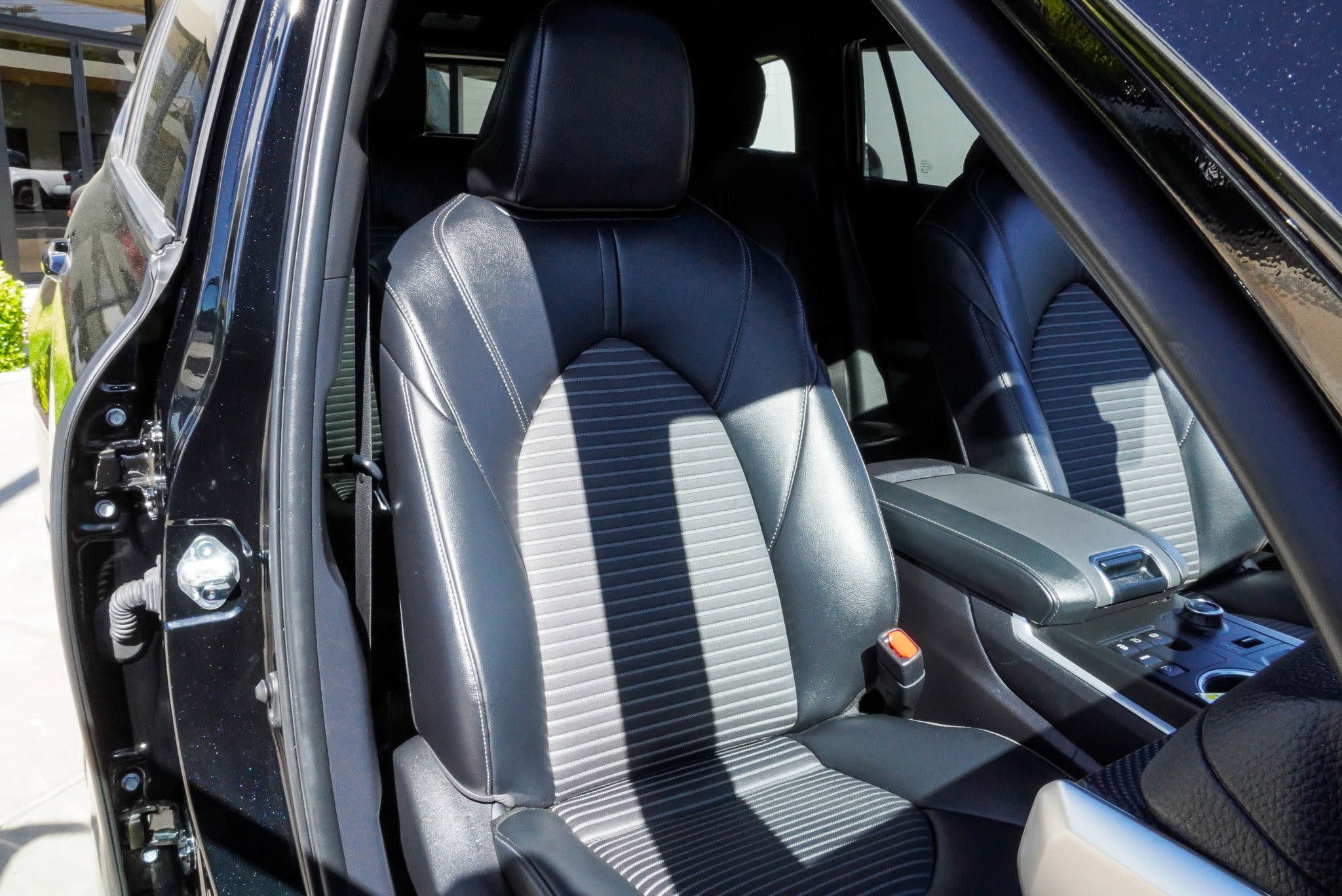2025 Toyota Highlander XSE - Photo 27