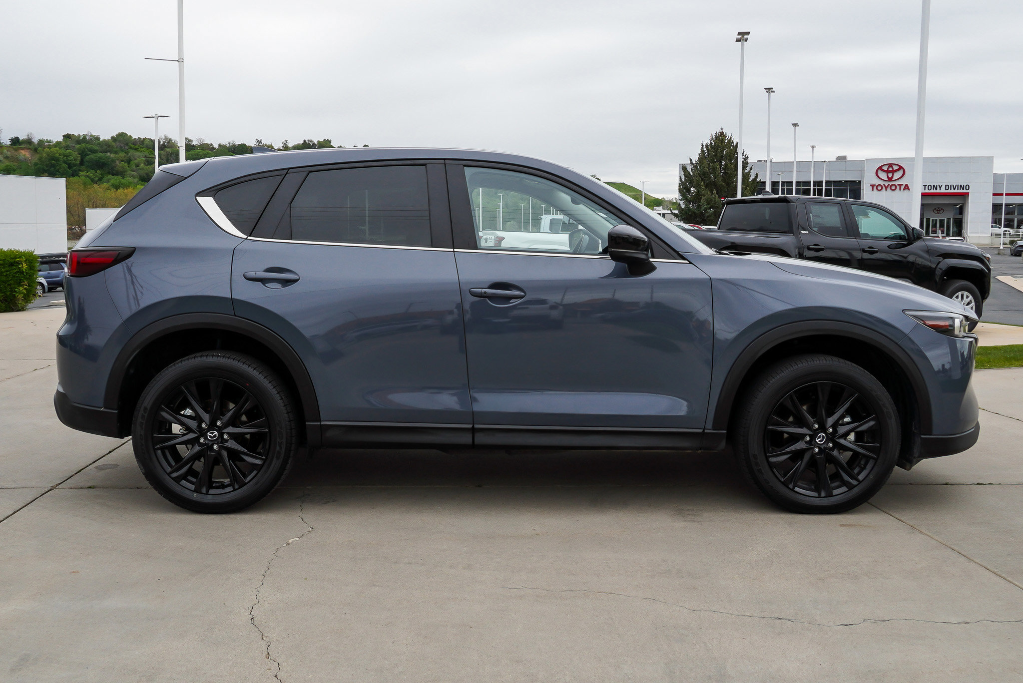 2025 Mazda CX-5 S Carbon Edition - Photo 9