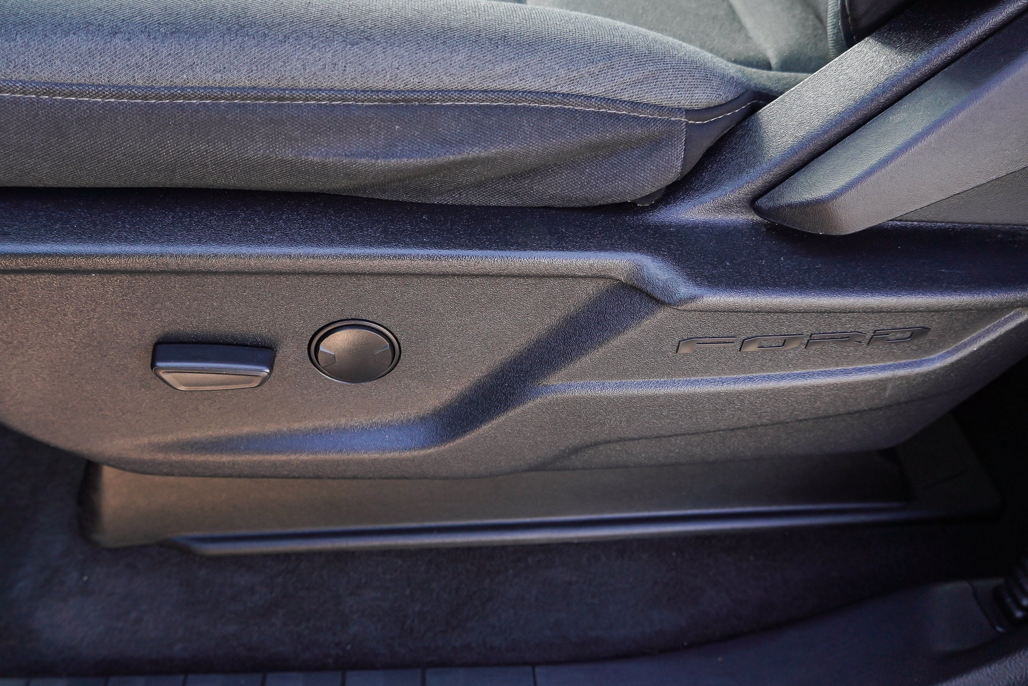 2023 Ford F-150 XLT - Photo 17