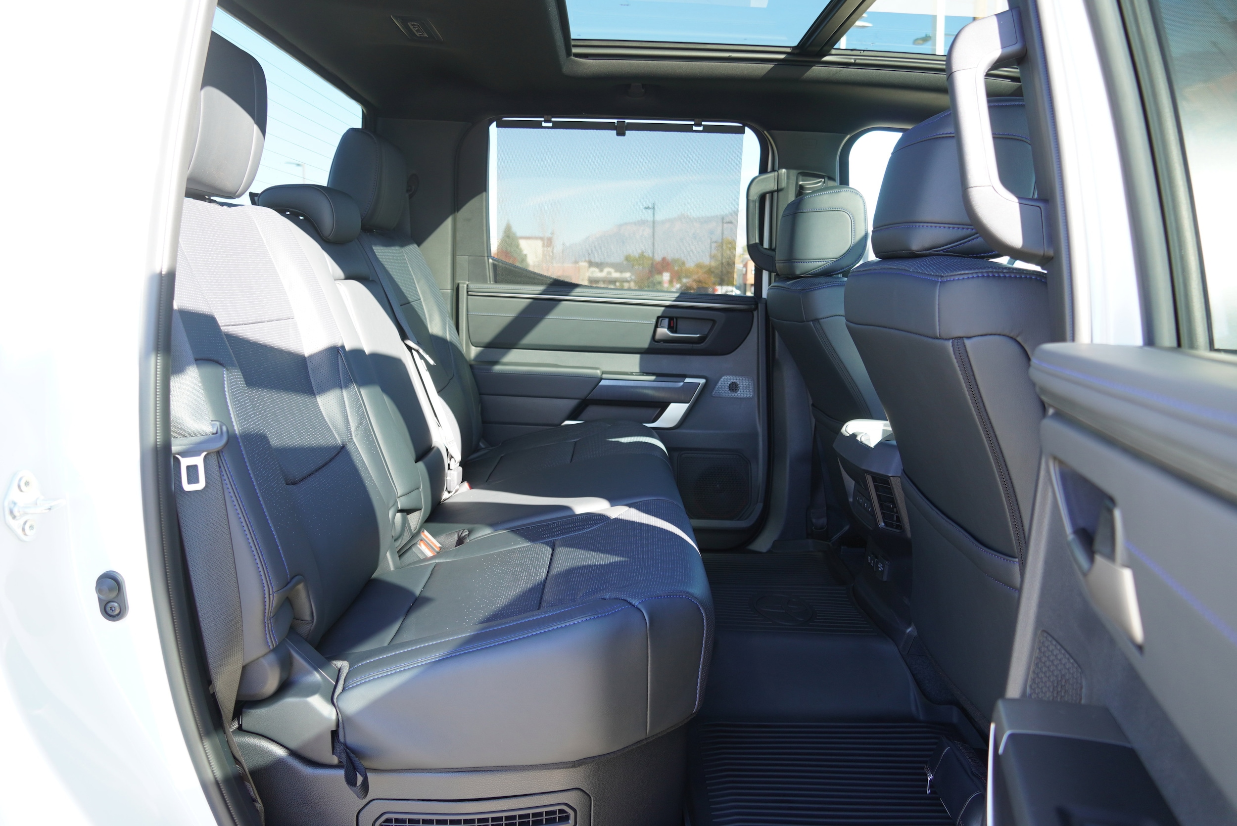 2026 Toyota Tundra Platinum - Photo 28