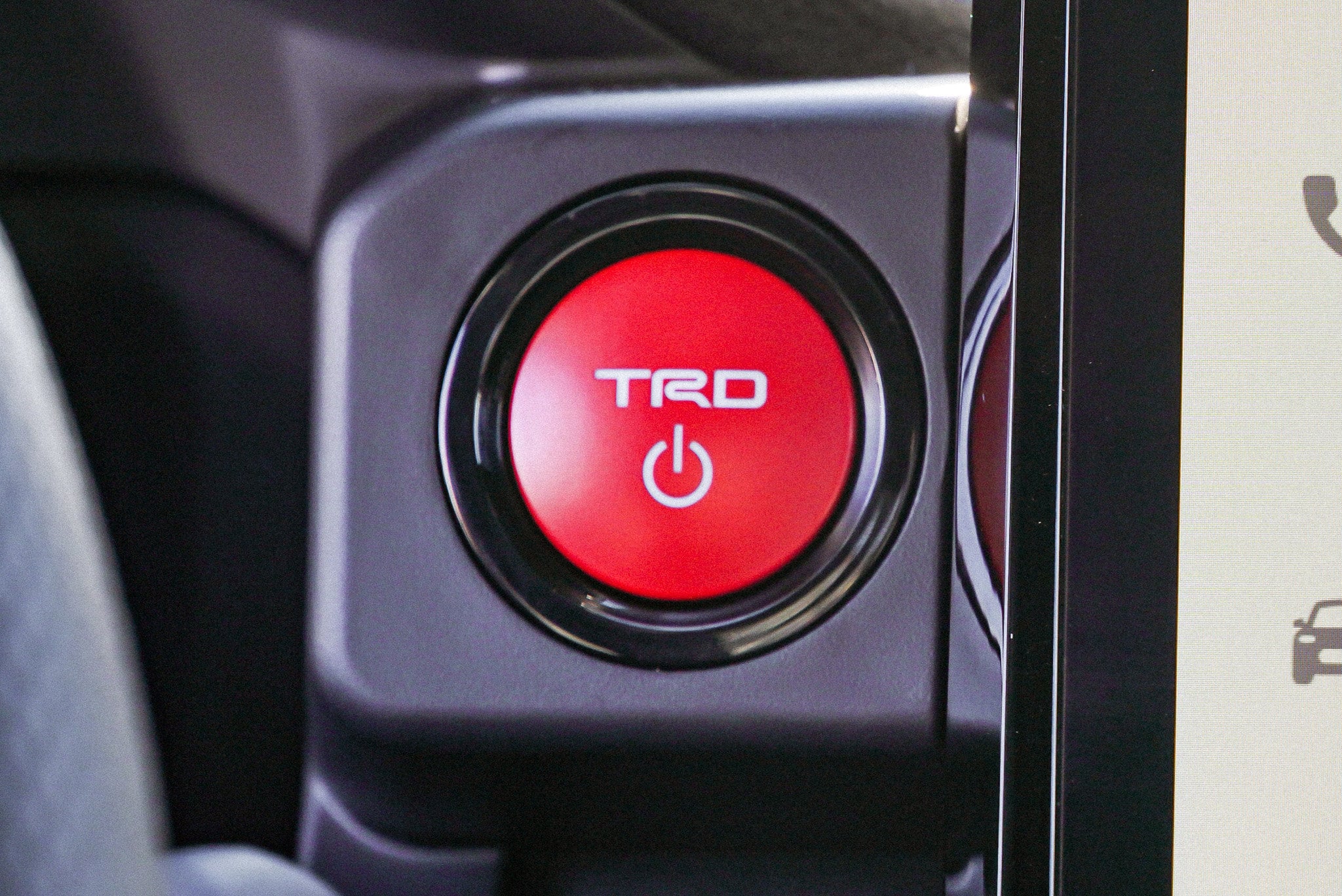 2025 Toyota Tacoma TRD Pro - Photo 37