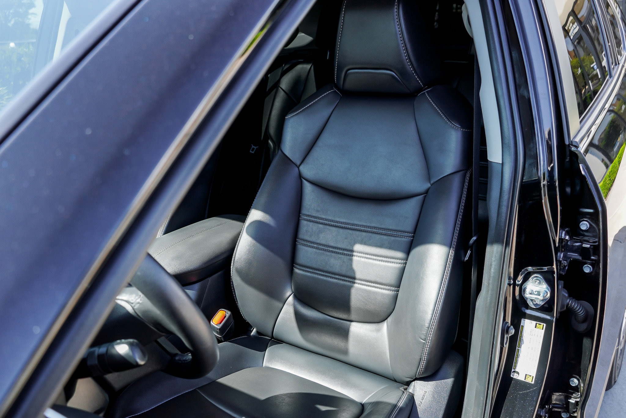2024 Toyota RAV4 XLE Premium - Photo 16