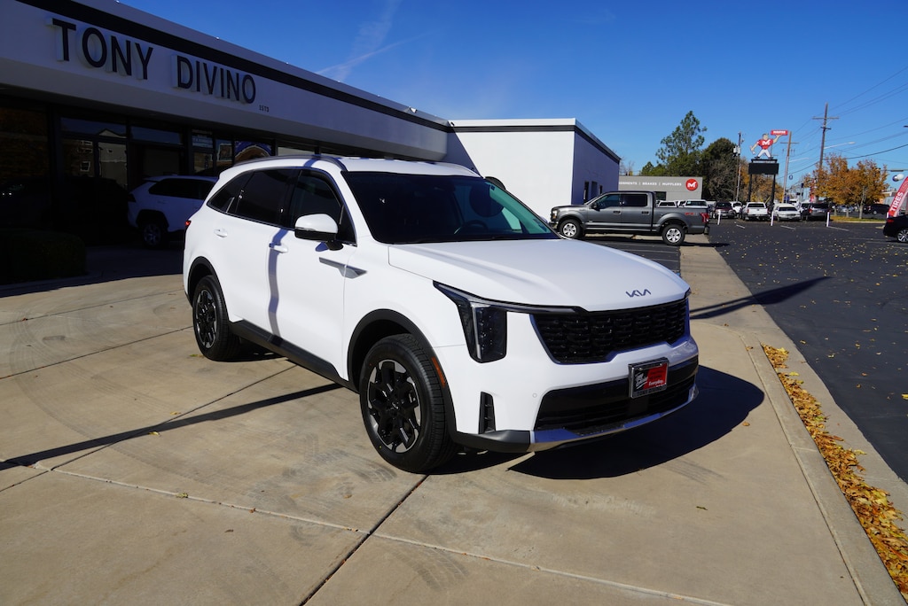 Used 2024 Kia Sorento S SUV