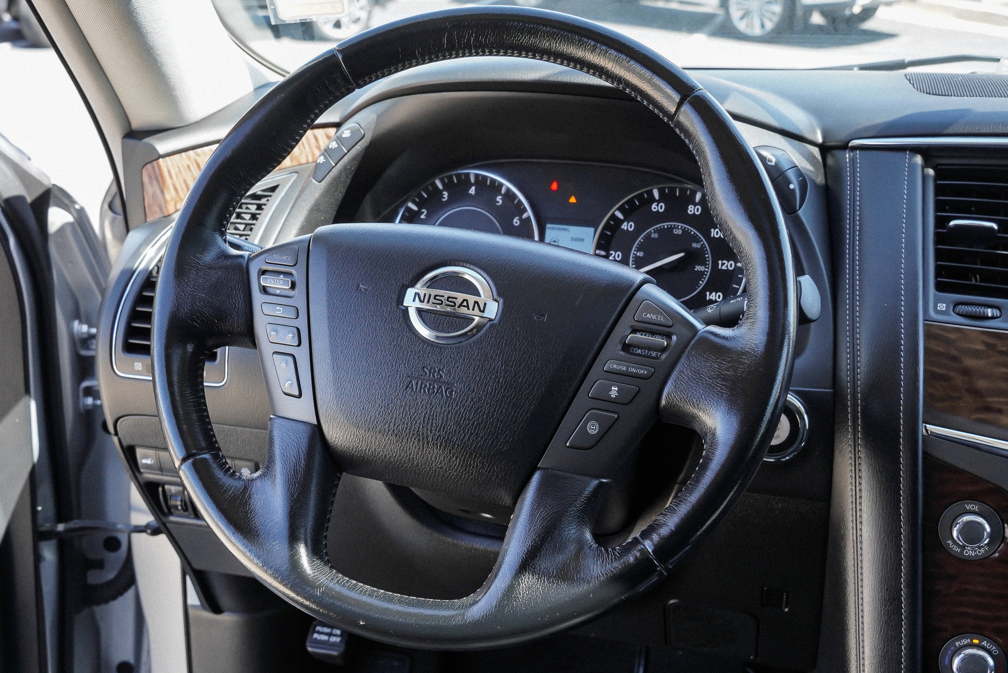 2019 Nissan Armada Platinum - Photo 32