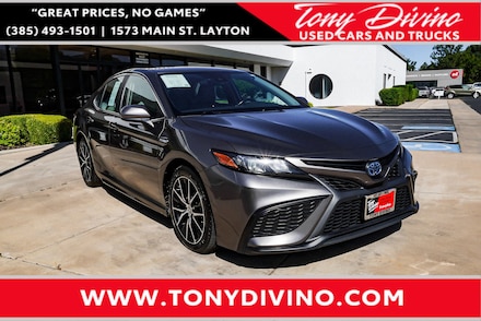 2021 Toyota Camry Hybrid SE Sedan