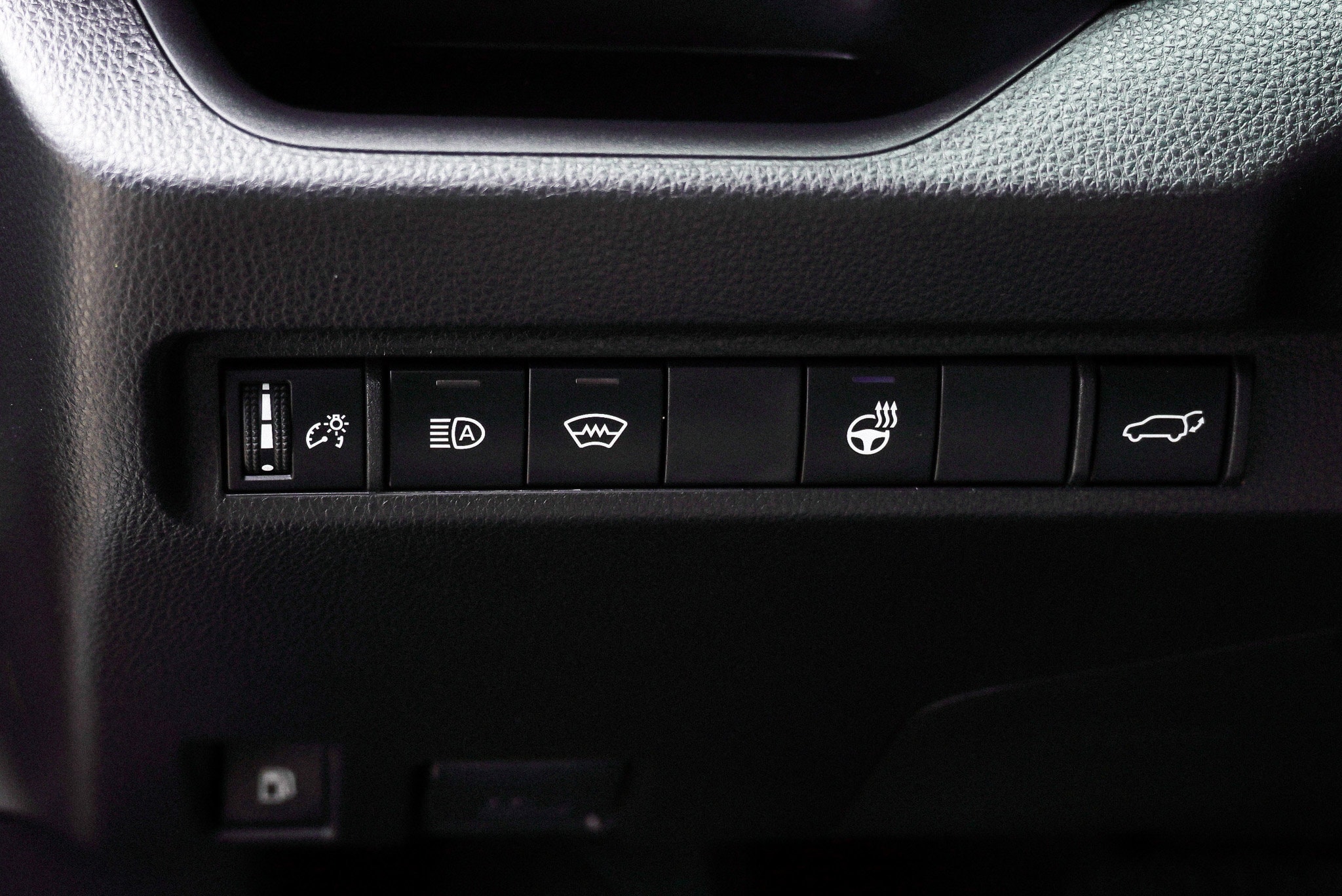 2023 Toyota RAV4 XLE Premium - Photo 19