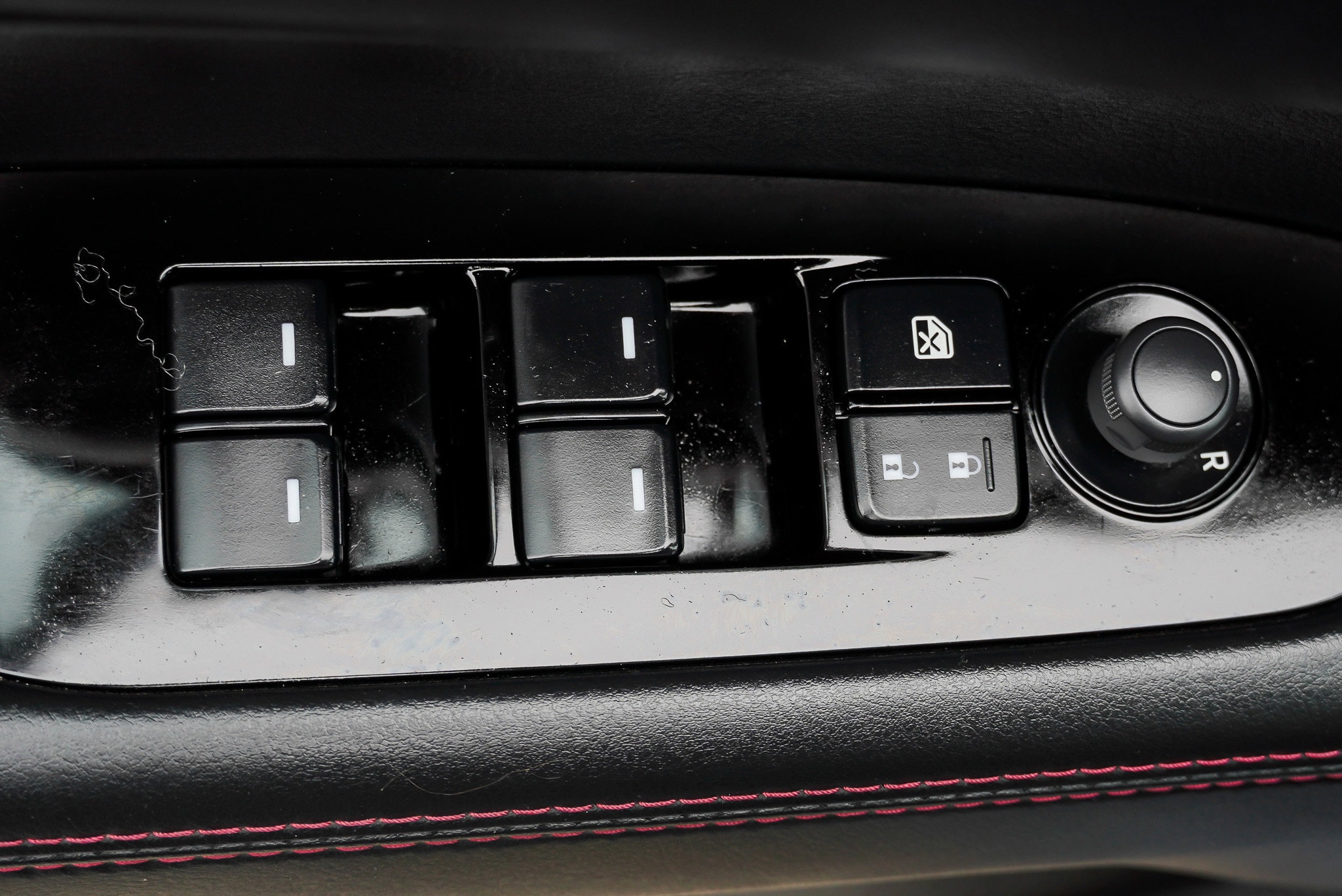 2025 Mazda CX-5 S Carbon Edition - Photo 19