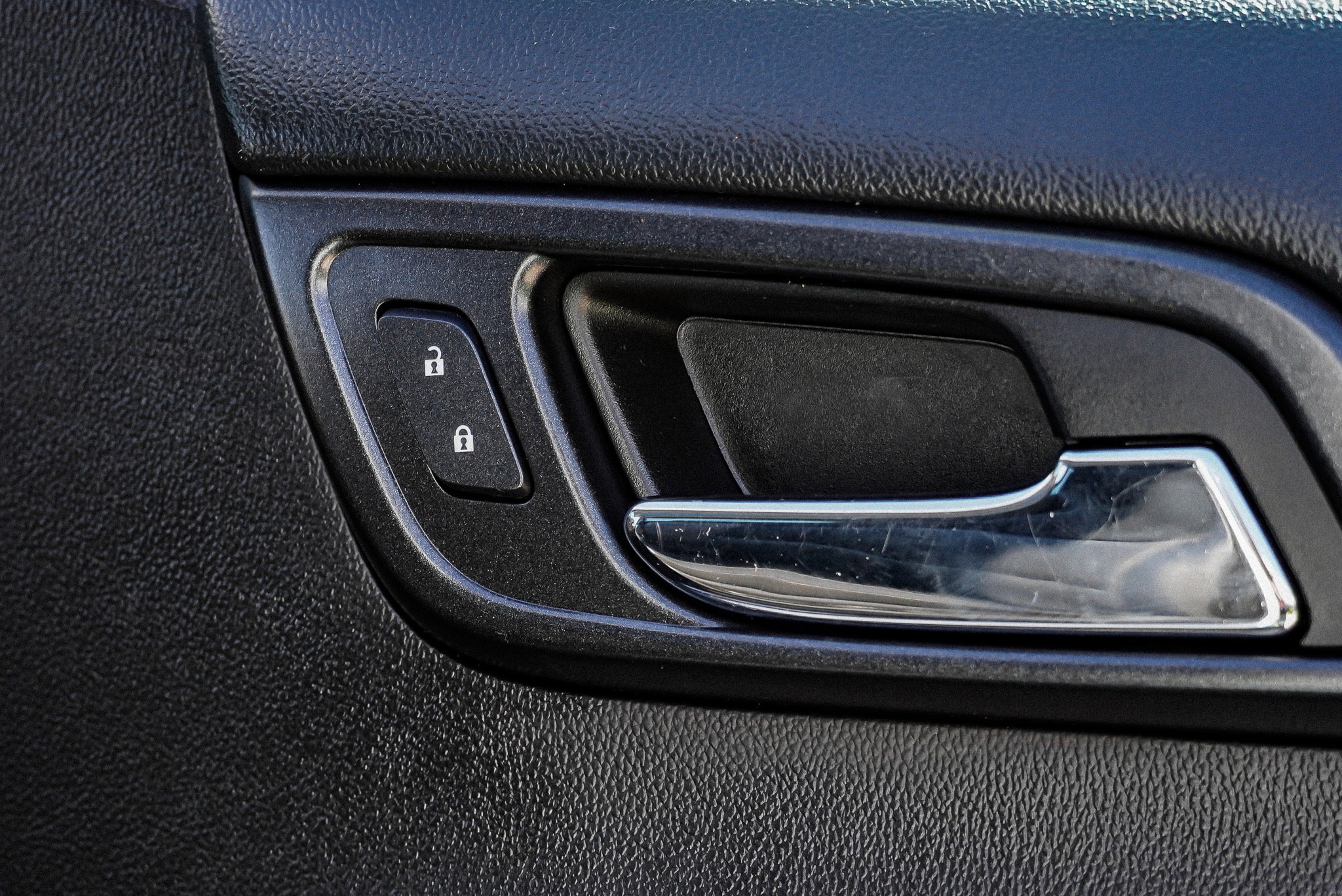 2016 Chevrolet Suburban LT - Photo 28