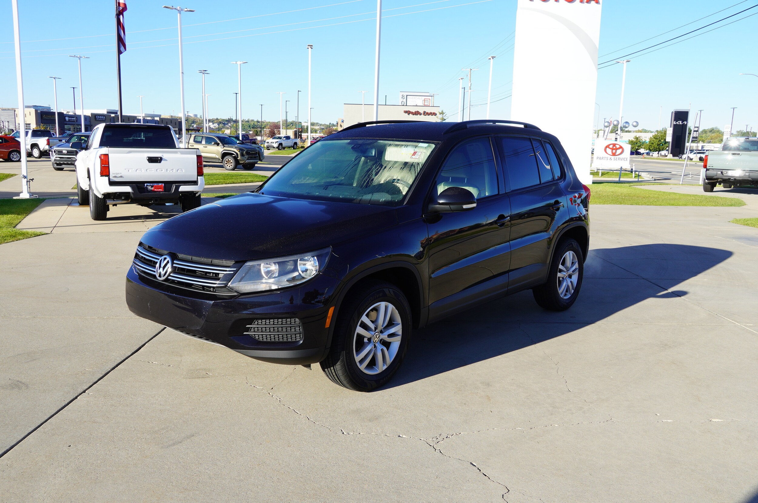 2017 Volkswagen Tiguan S photo 4