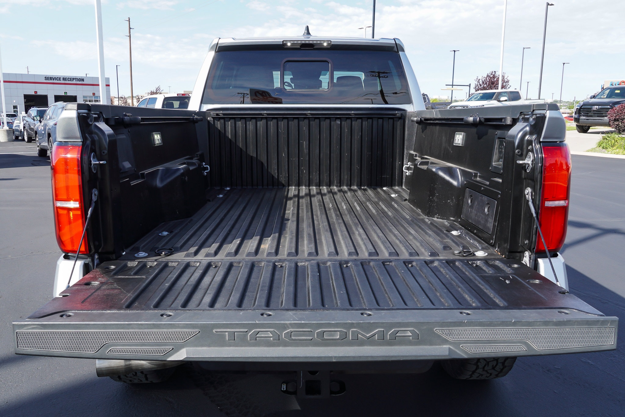 2025 Toyota Tacoma TRD Off Road - Photo 14