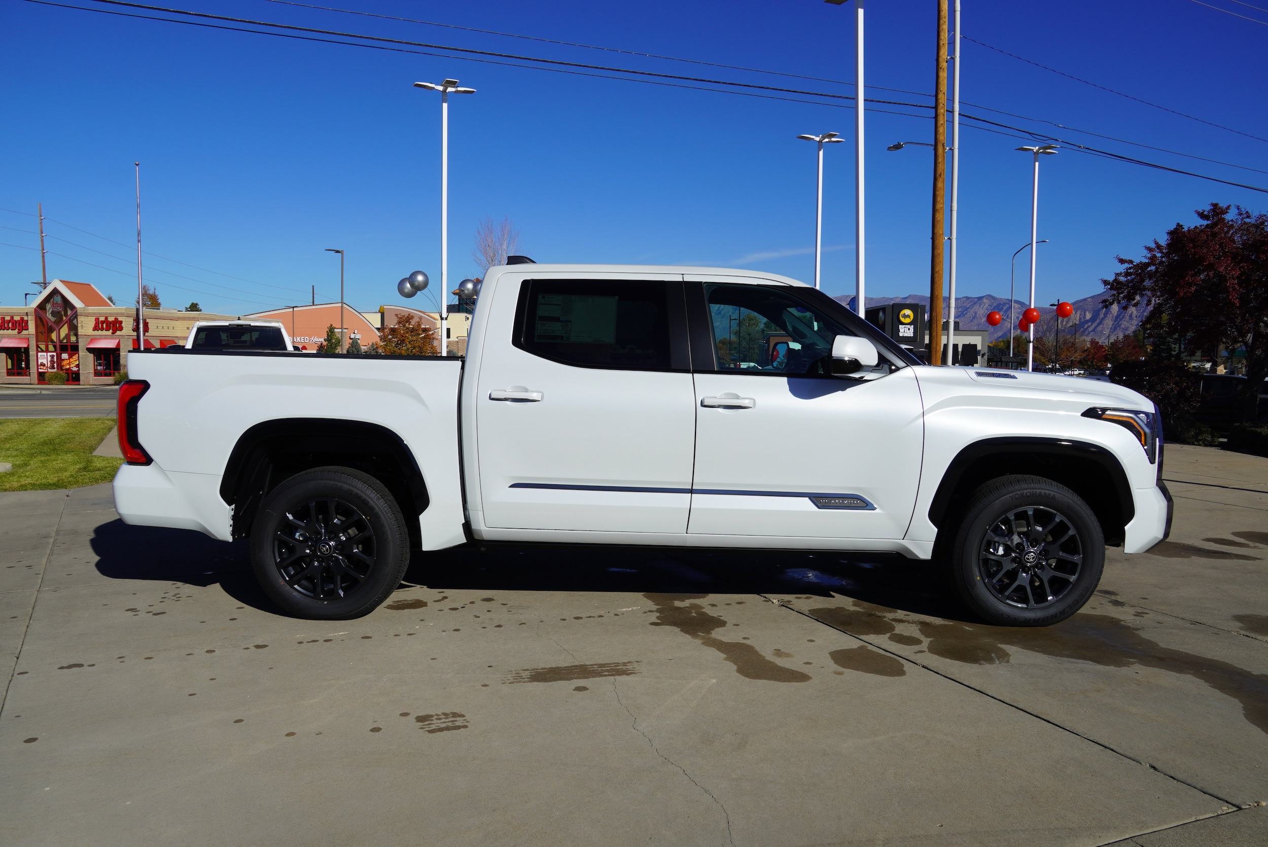 2026 Toyota Tundra Platinum - Photo 10