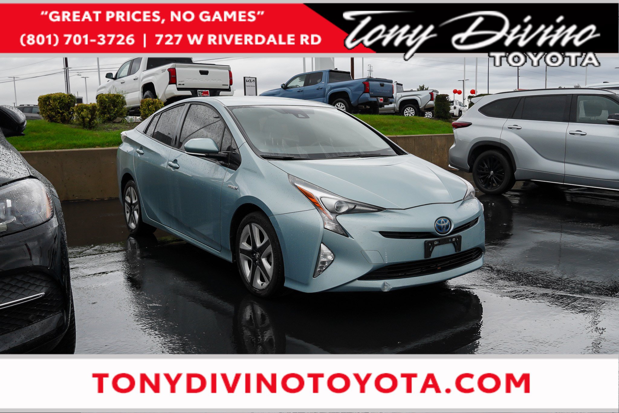 2016 Toyota Prius Three Touring Hatchback