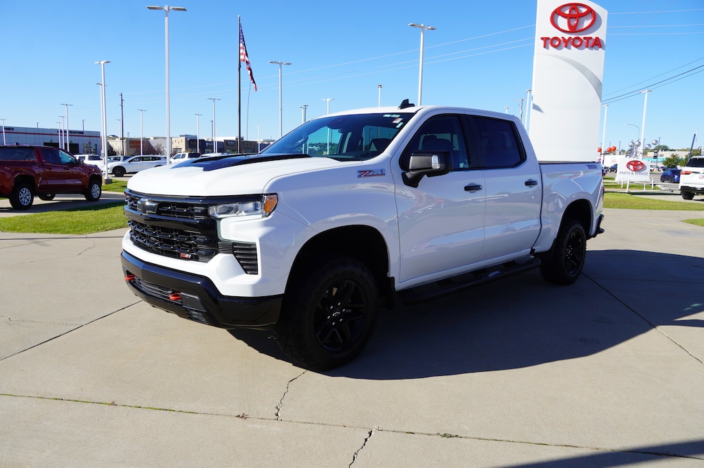 Used 2022 Chevrolet Silverado 1500 LT Trail Boss Truck Crew Cab